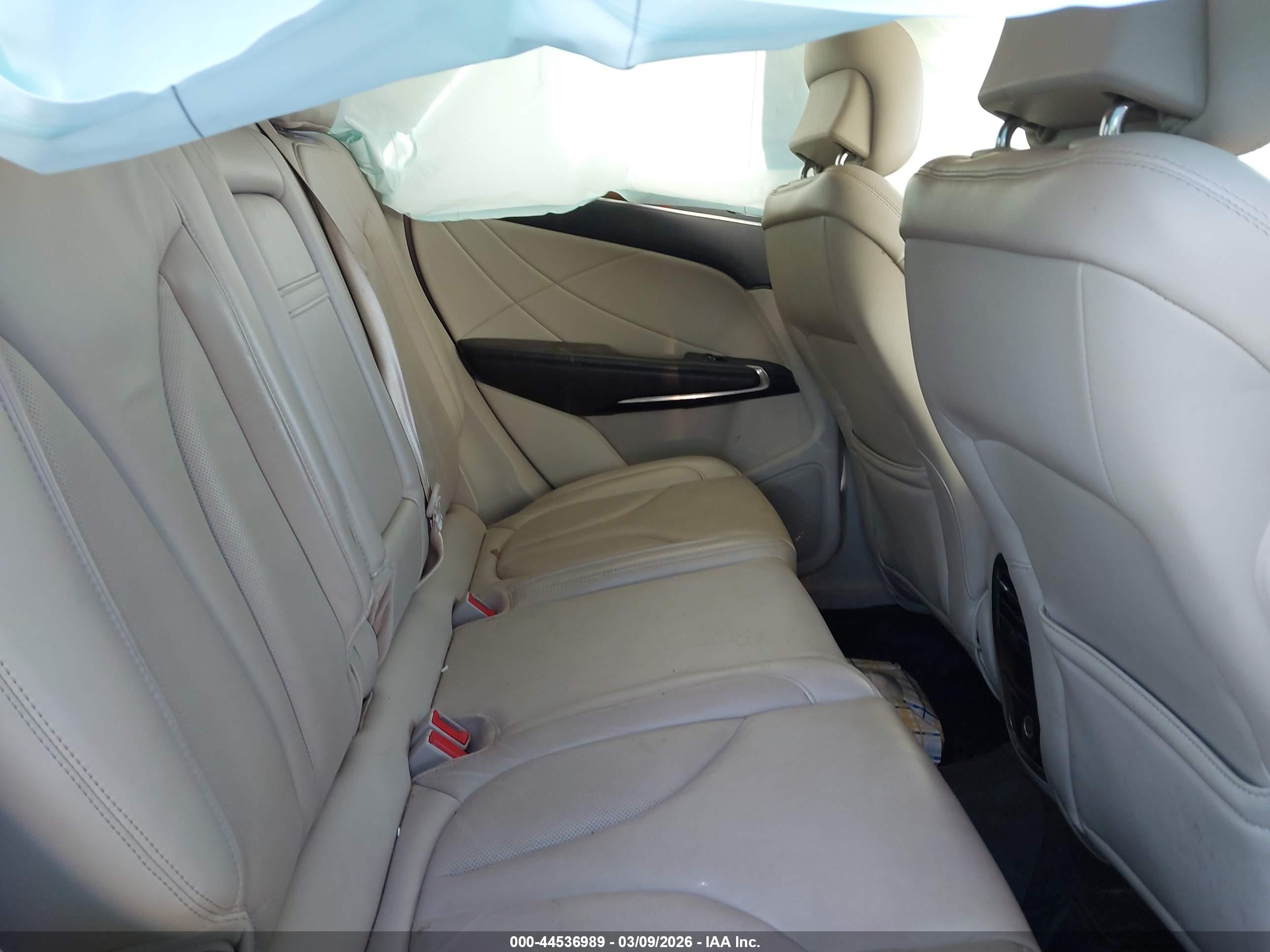LINCOLN MKC image 8