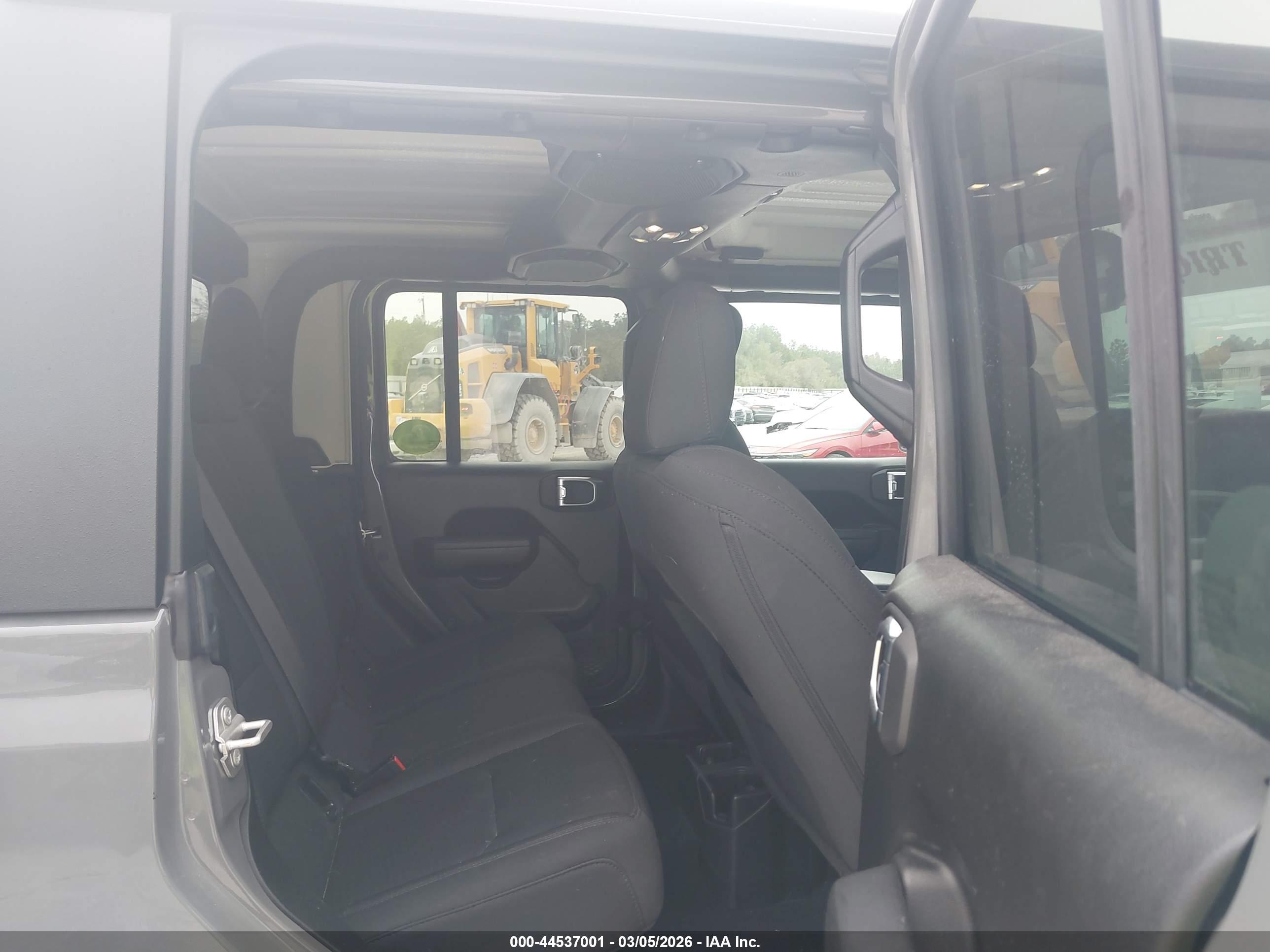 JEEP GLADIATOR image 8