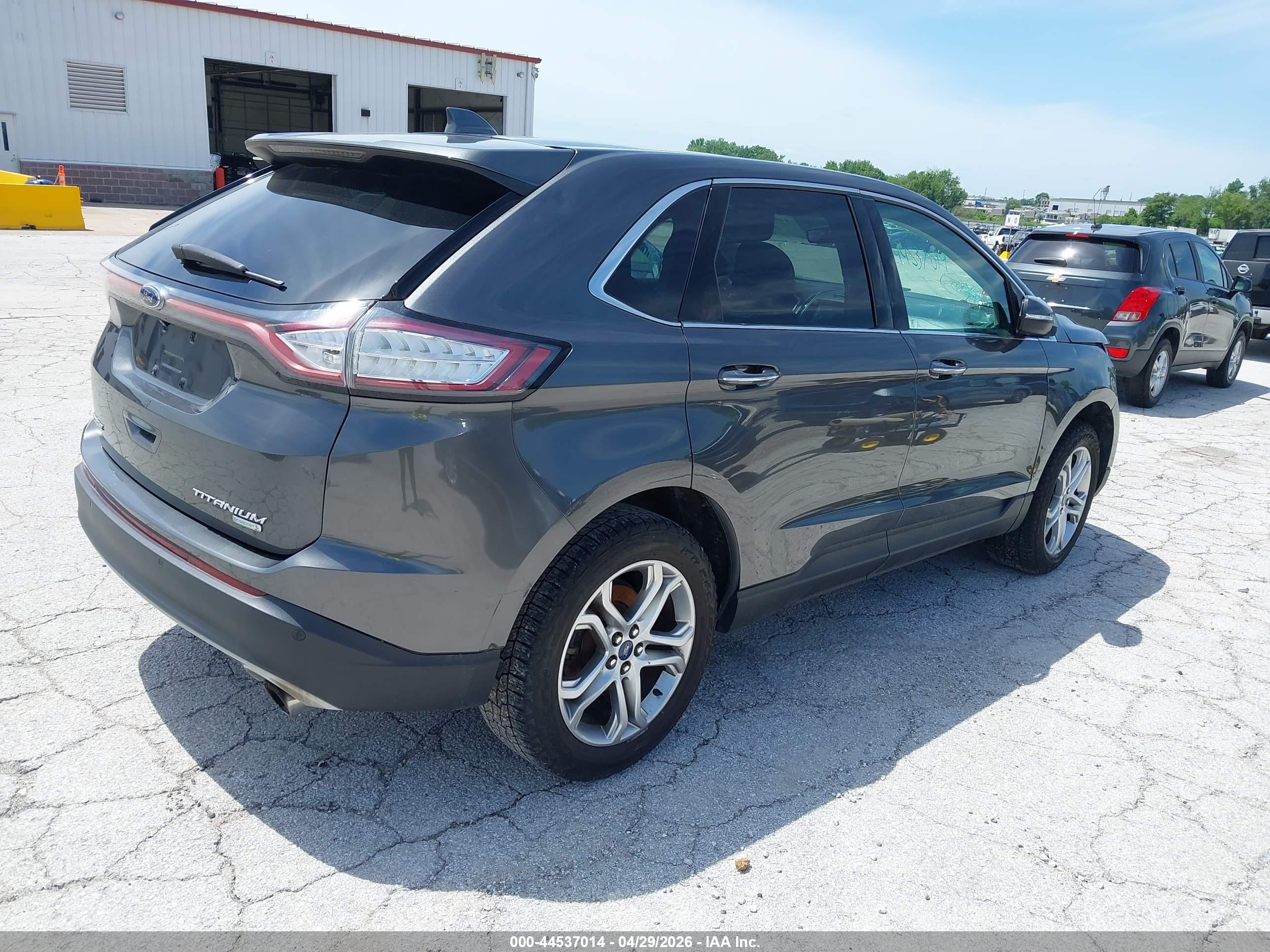 FORD EDGE image 4