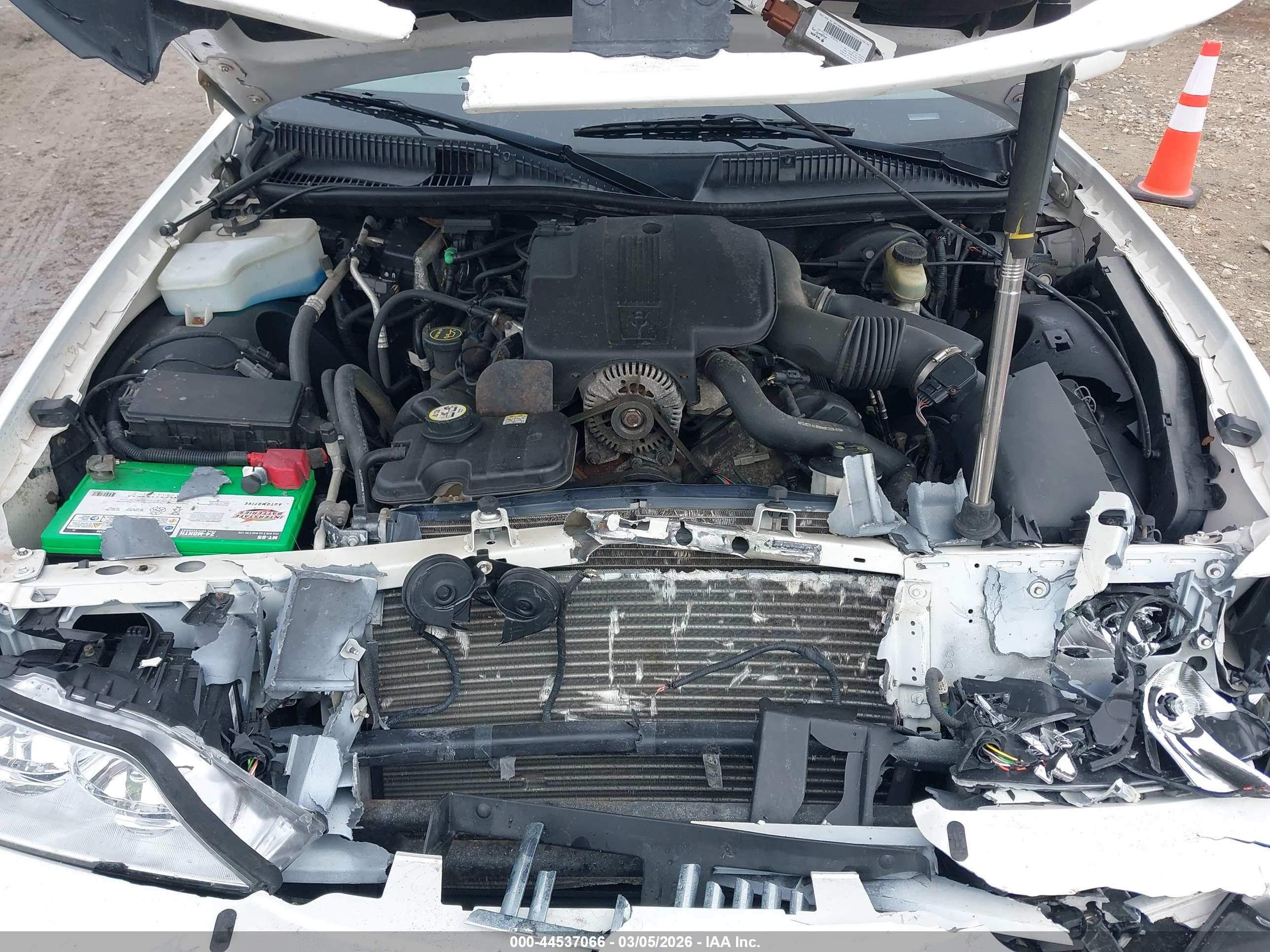 LINCOLN TOWN image 10