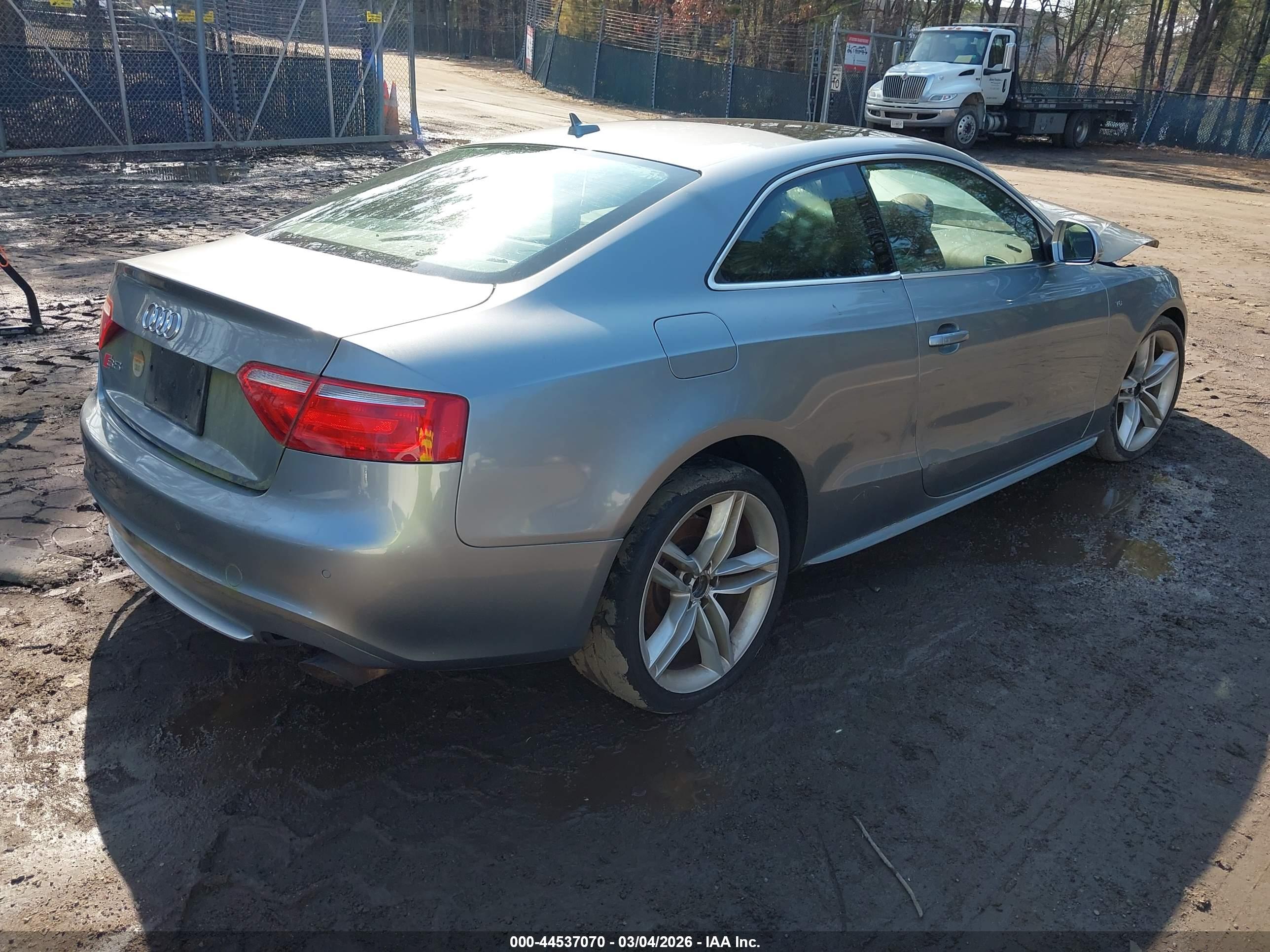 AUDI S5 image 4