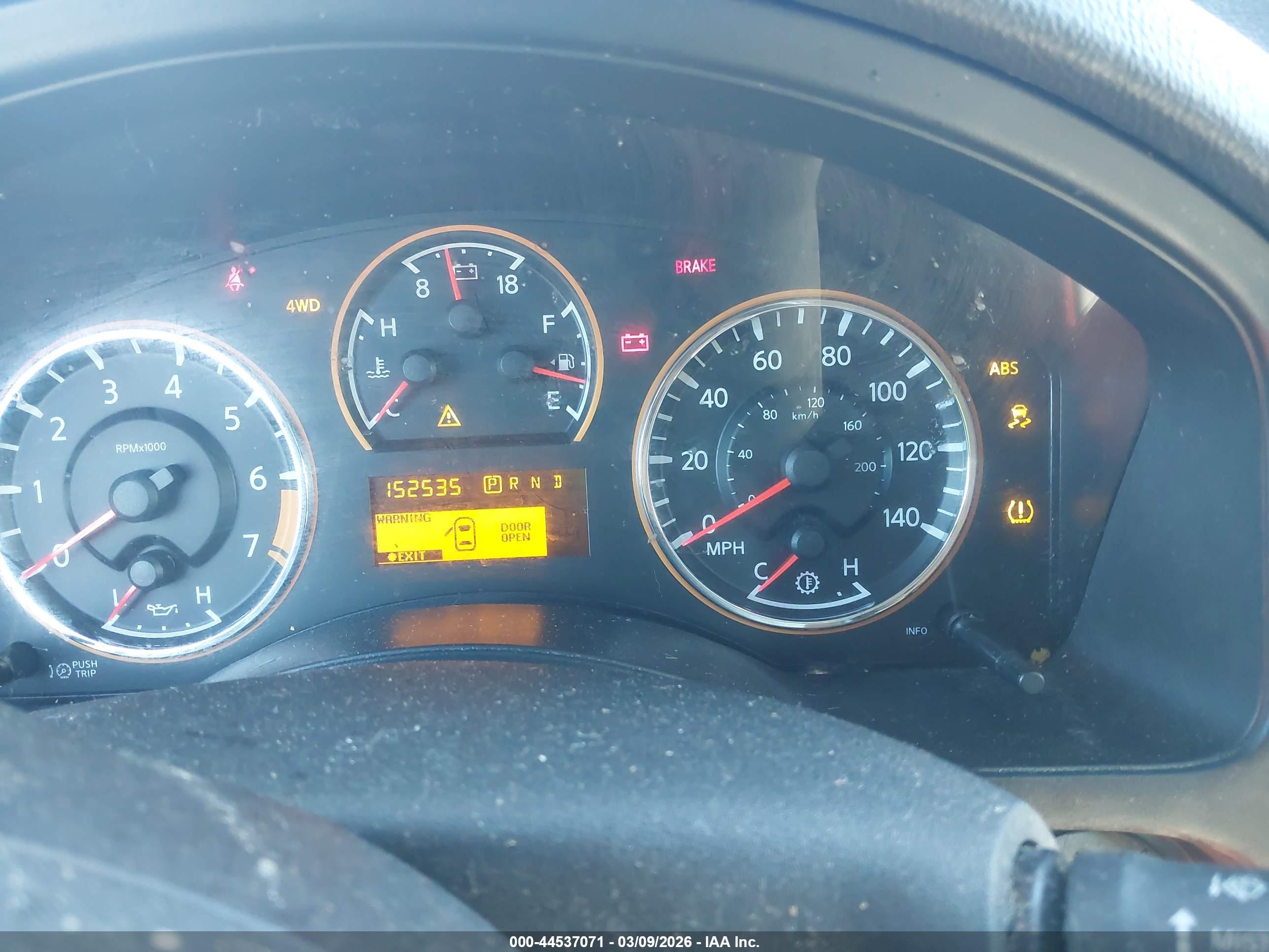 NISSAN ARMADA image 7