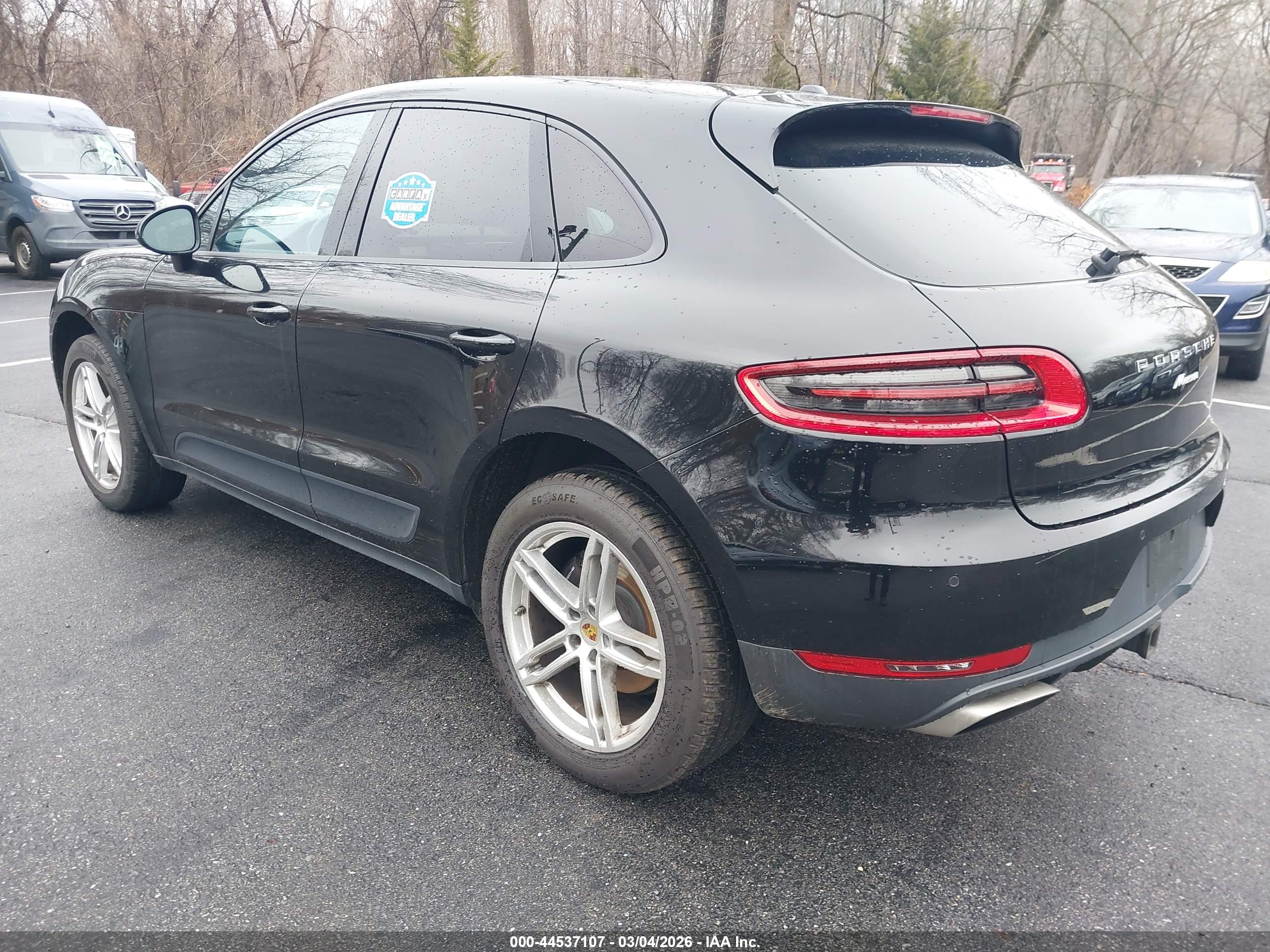 PORSCHE MACAN image 3
