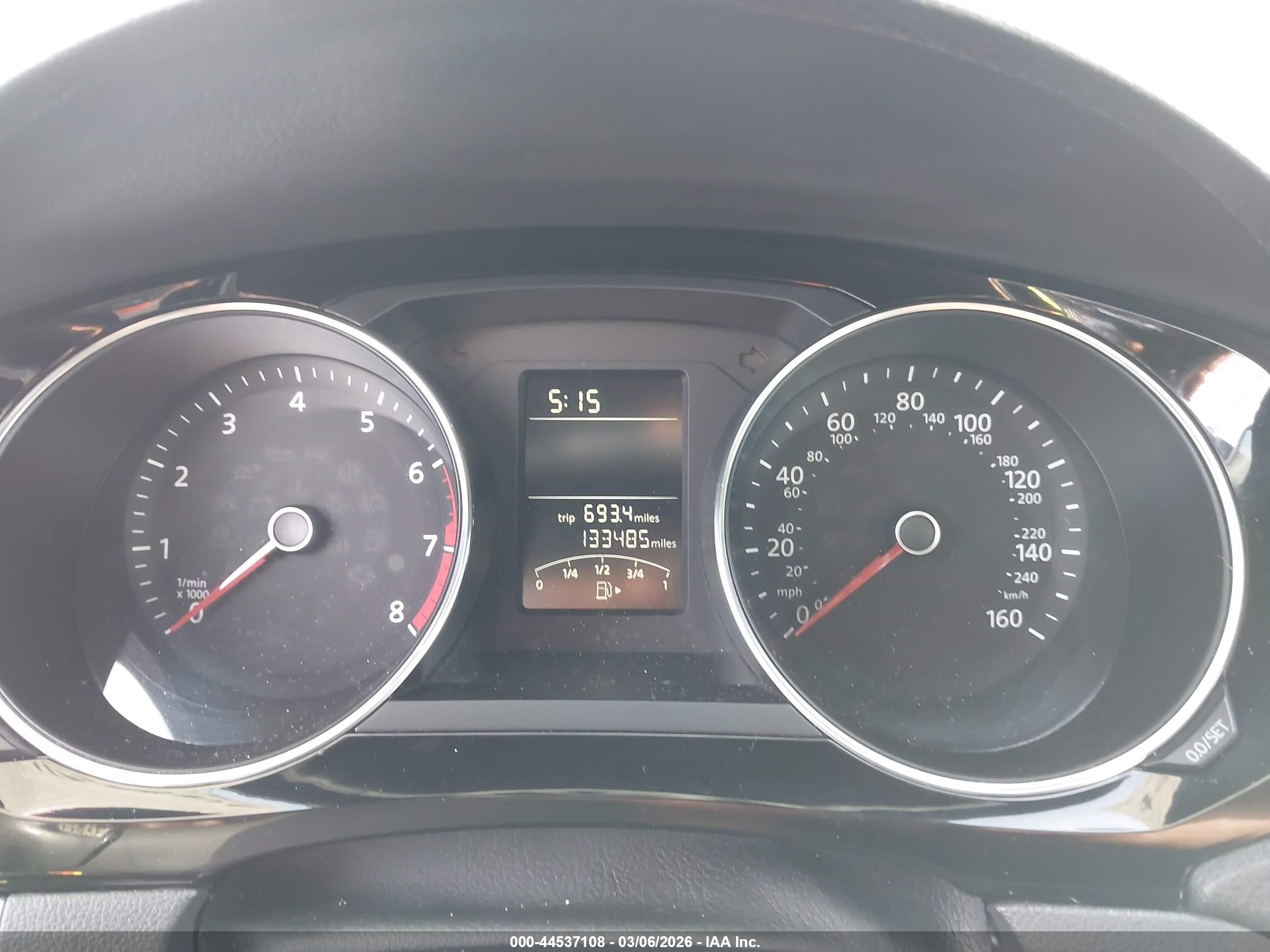 VOLKSWAGEN JETTA image 7