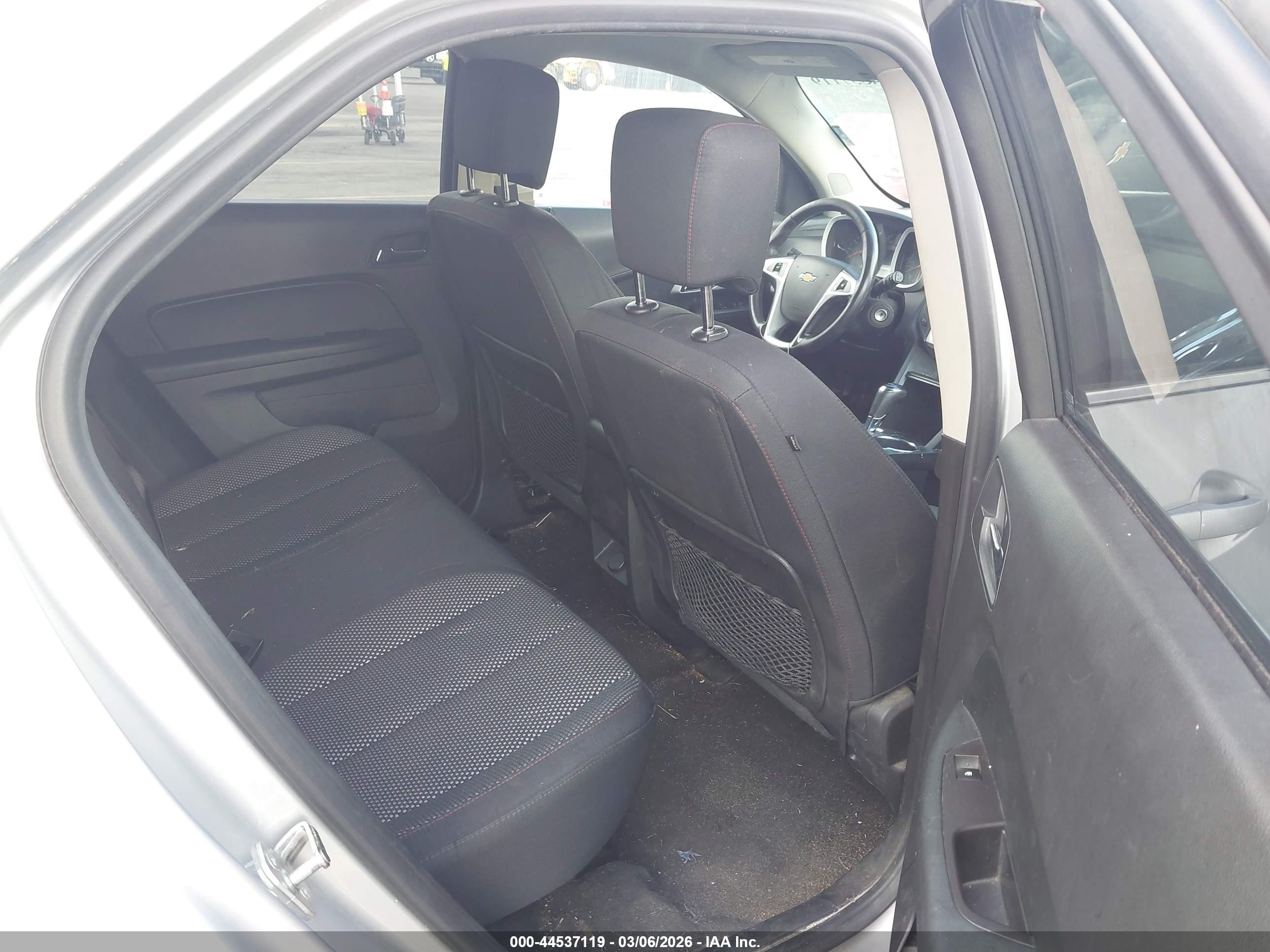 CHEVROLET EQUINOX image 8