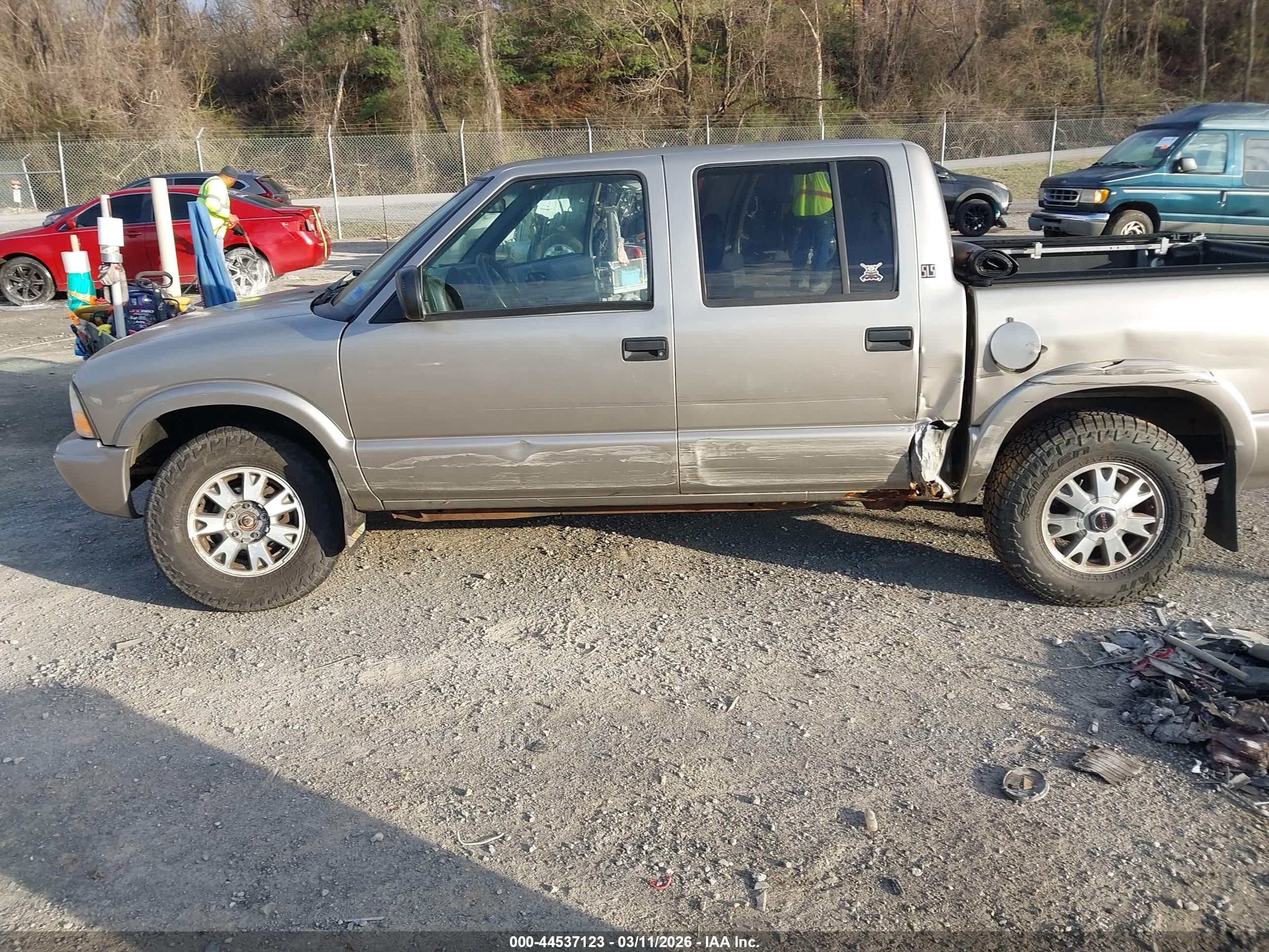 GMC SONOMA image 6
