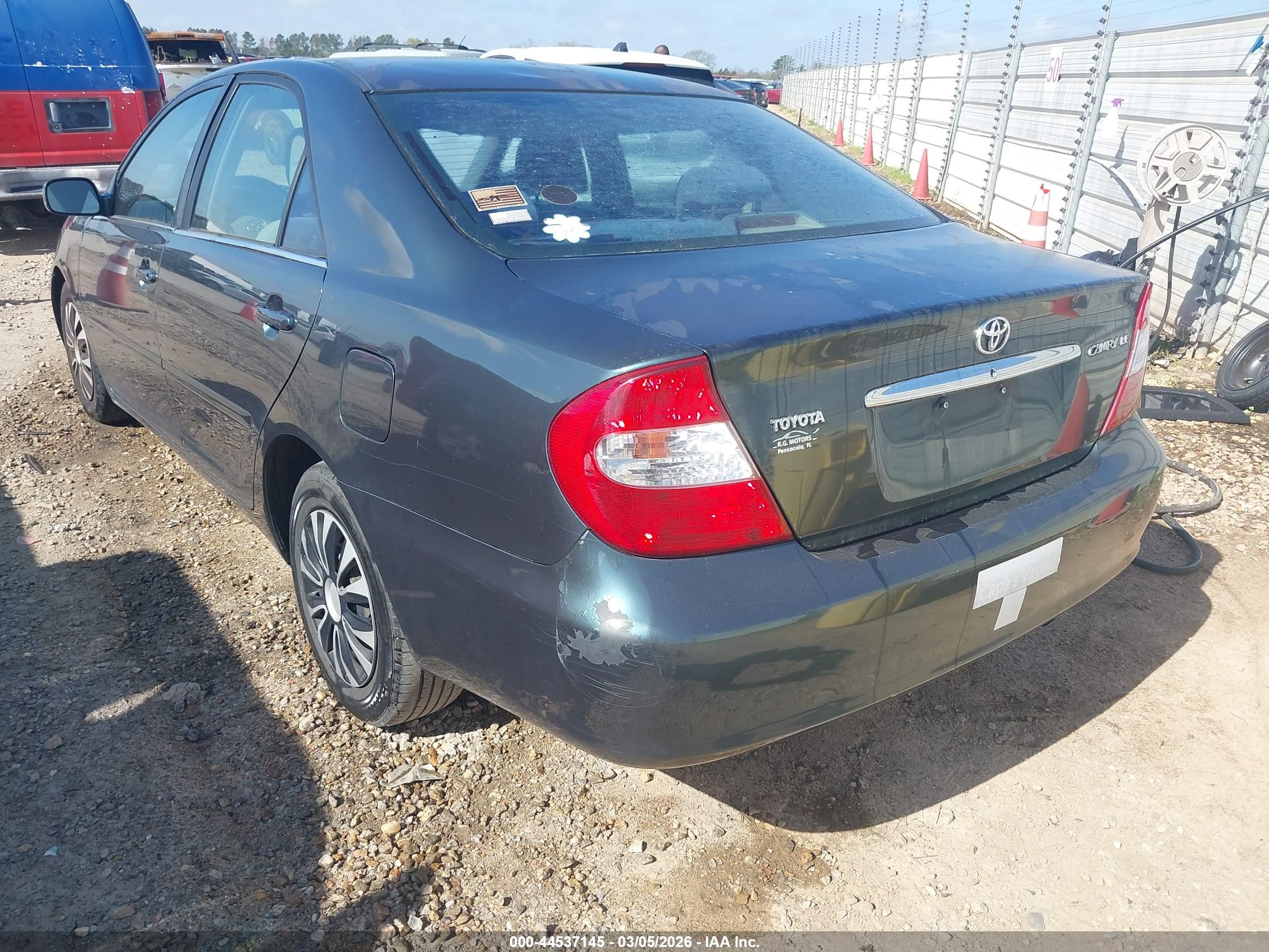 TOYOTA CAMRY image 3