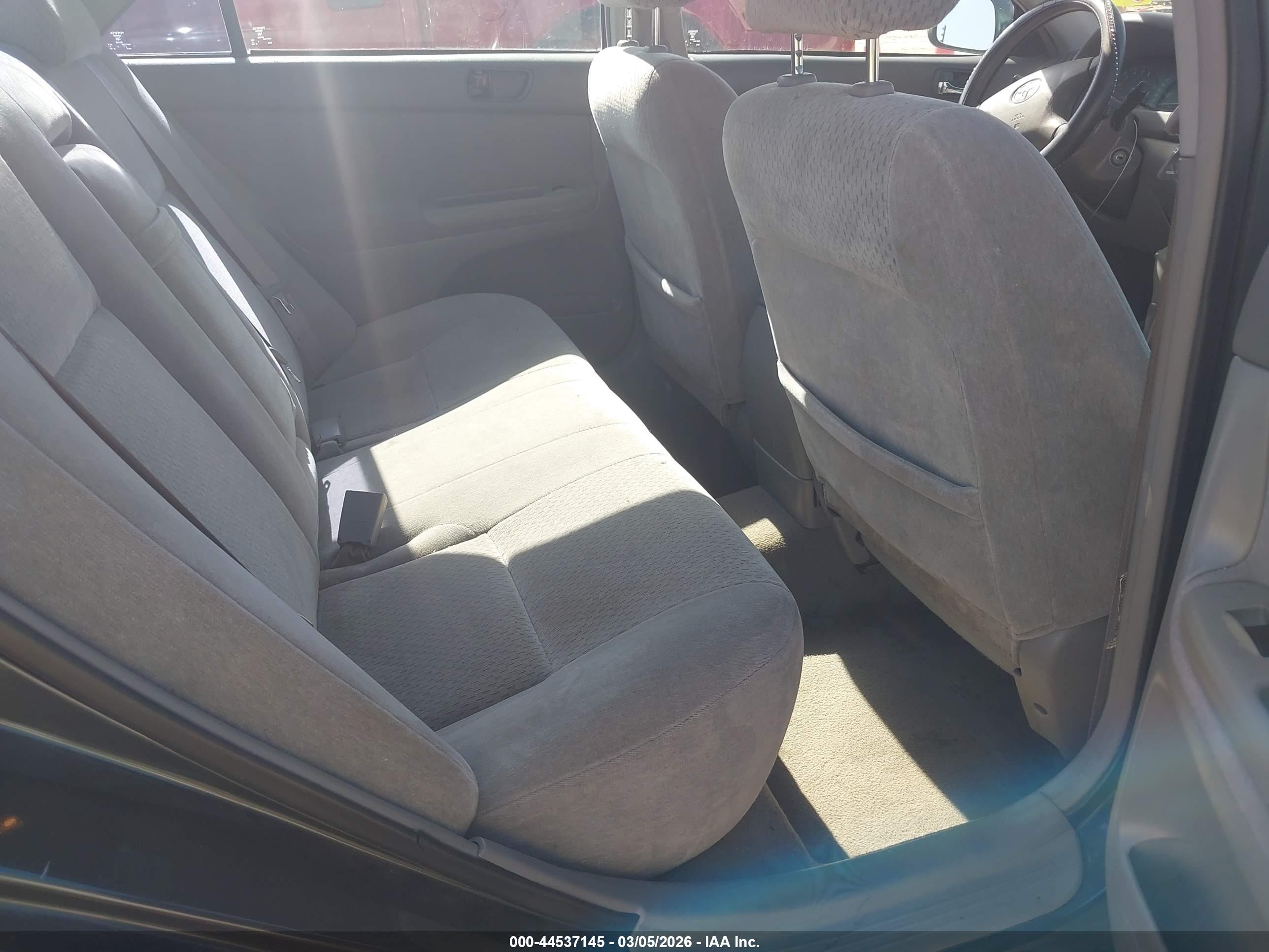 TOYOTA CAMRY image 8