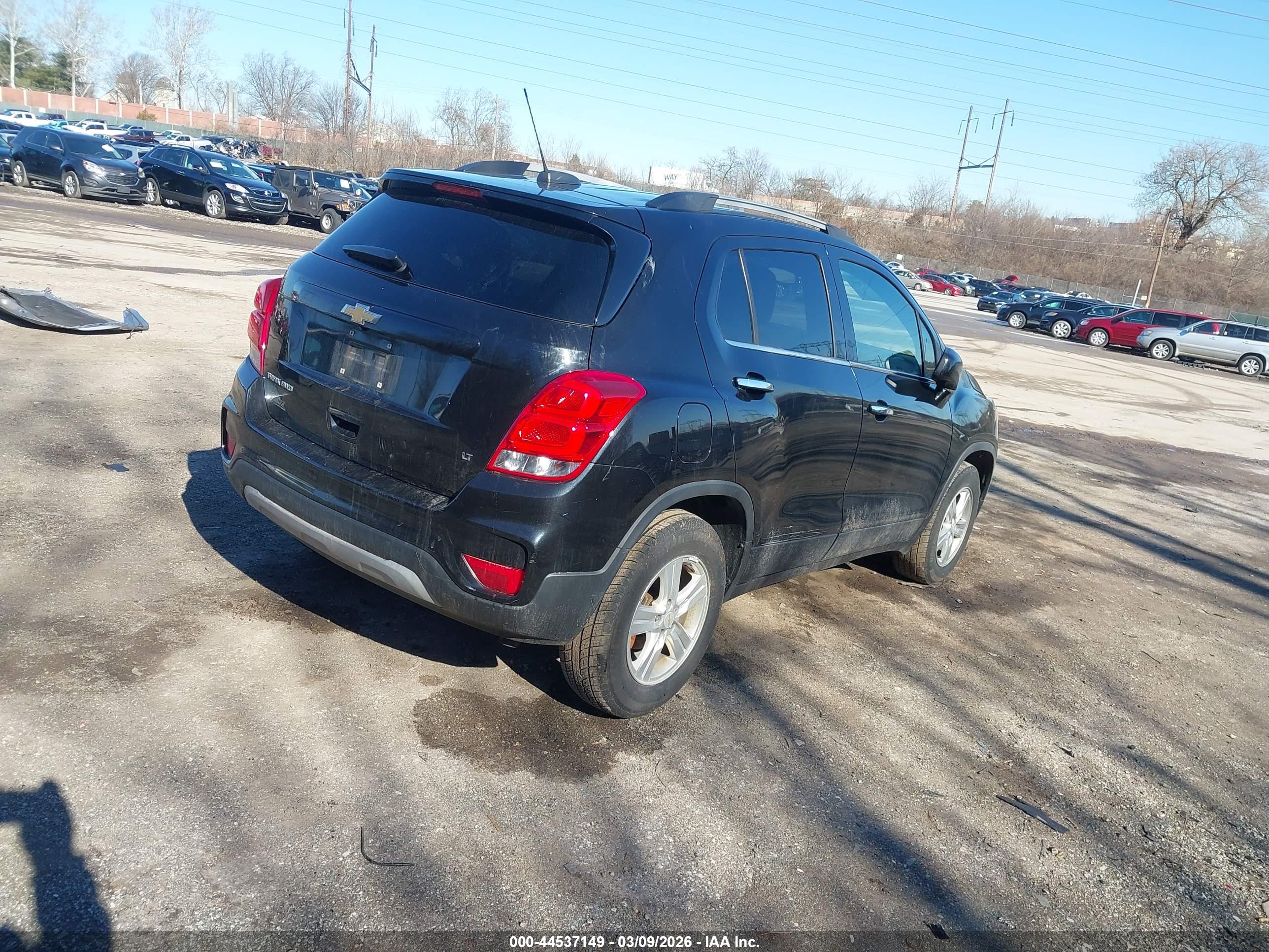 CHEVROLET TRAX image 4