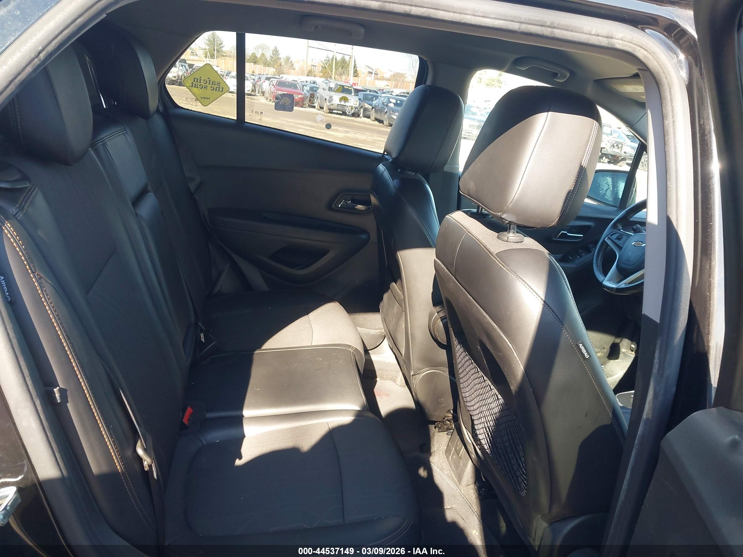 CHEVROLET TRAX image 8