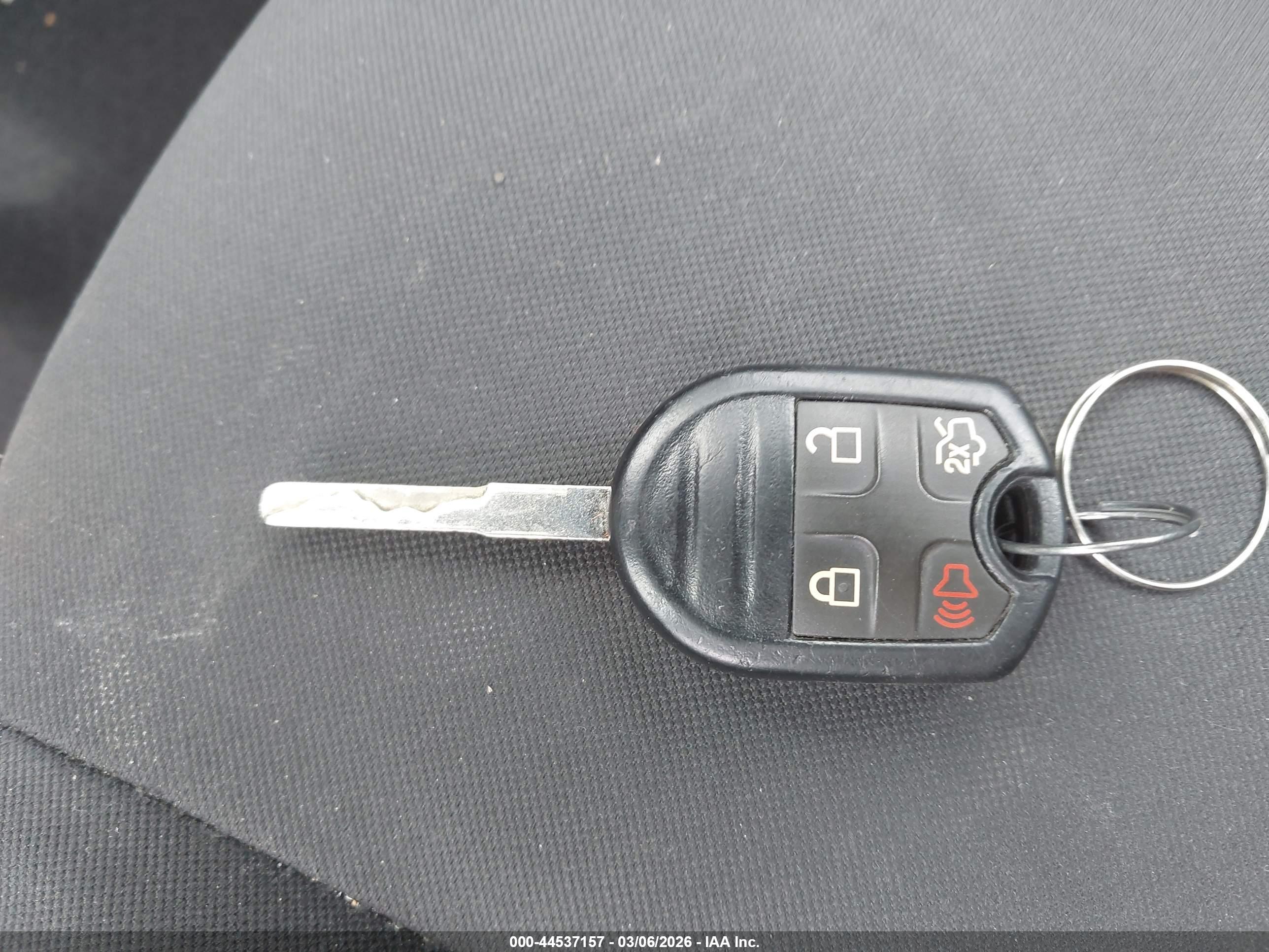 FORD FIESTA image 11