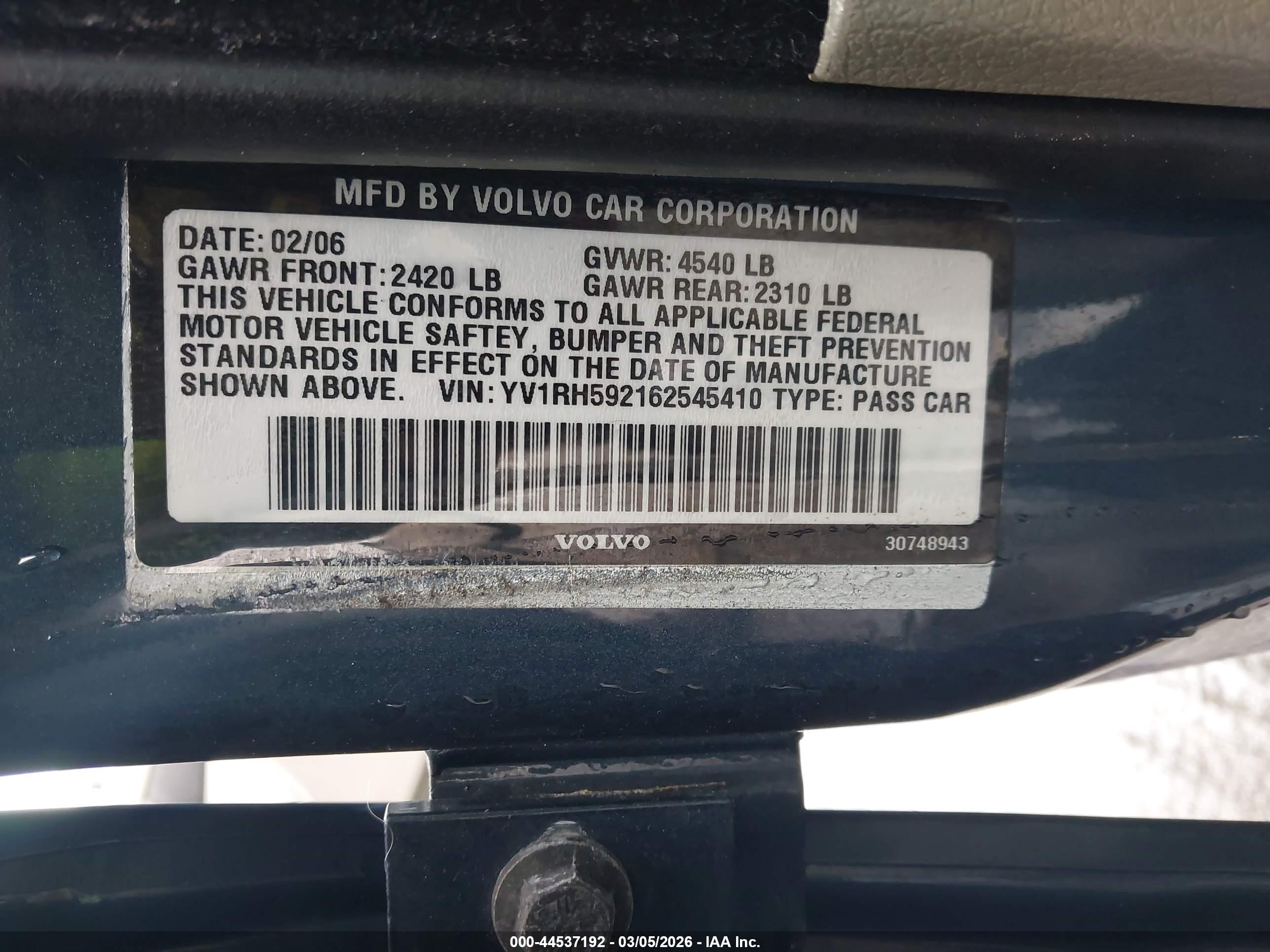 VOLVO S60 image 9