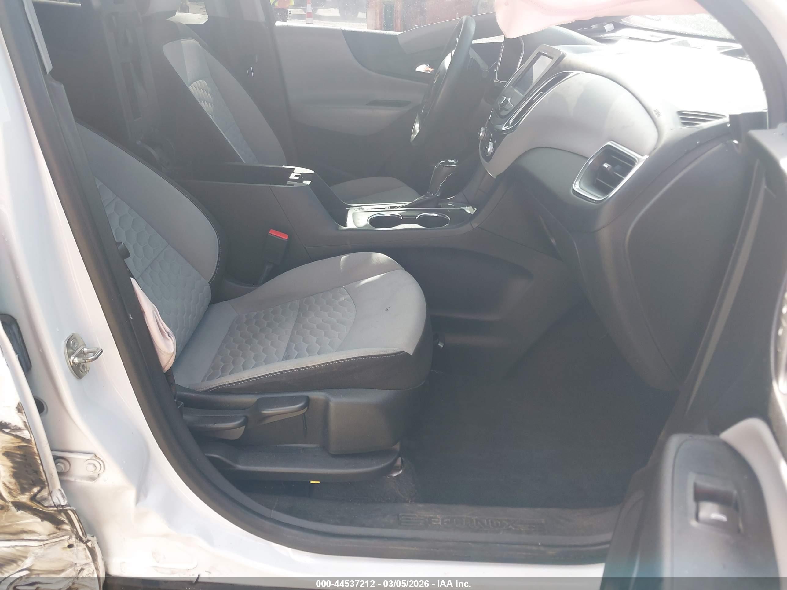 CHEVROLET EQUINOX image 5