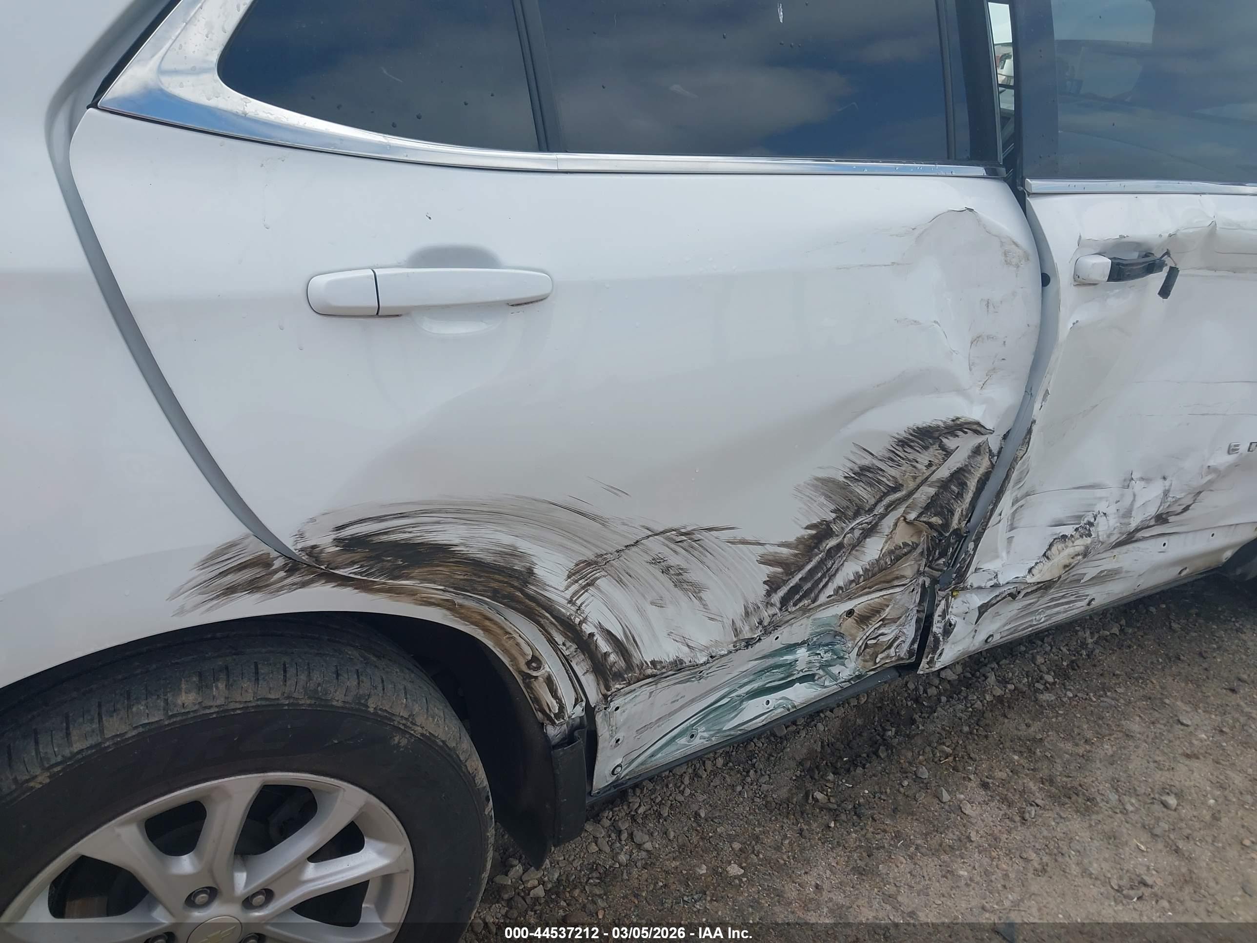 CHEVROLET EQUINOX image 6