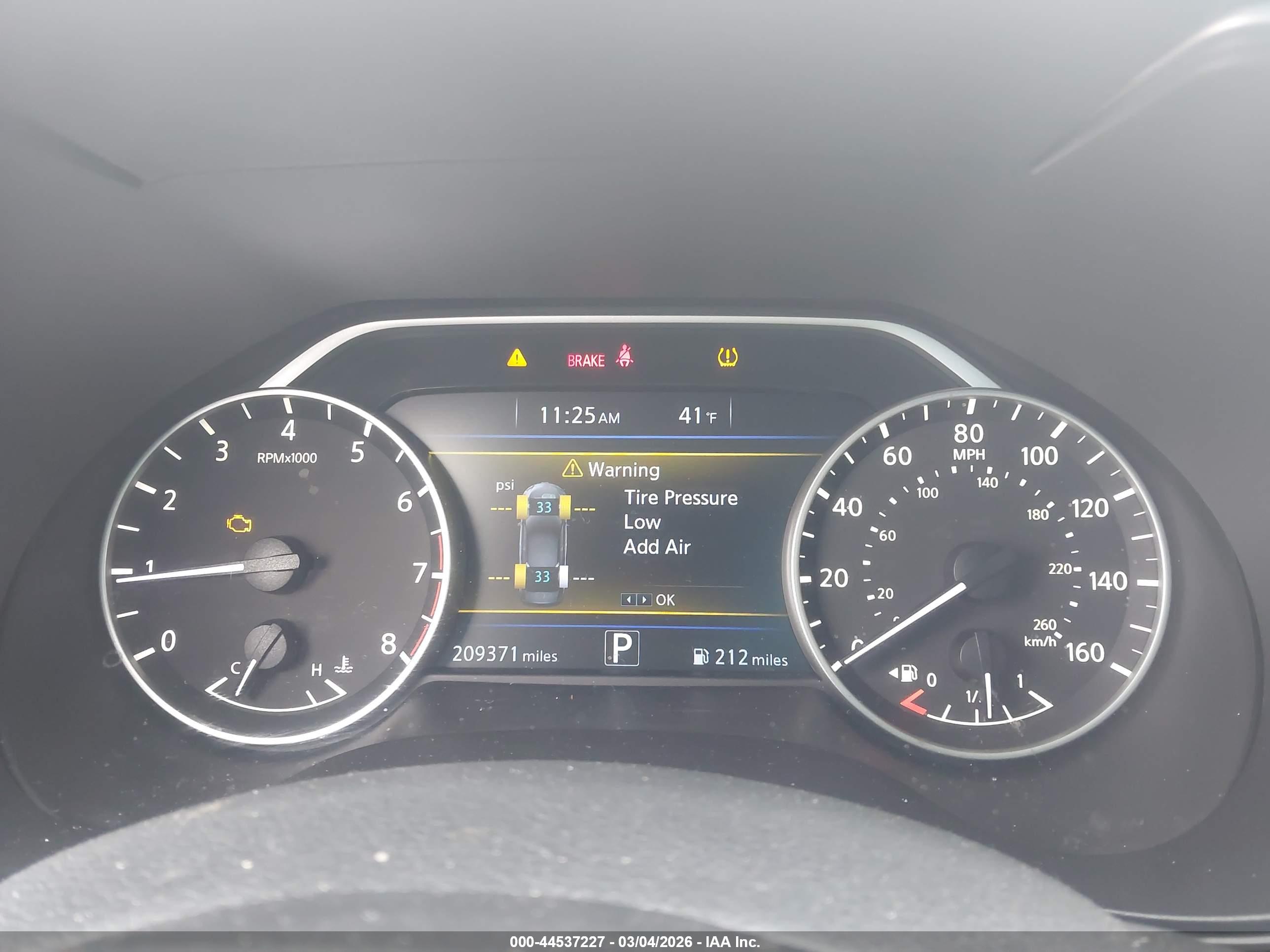 NISSAN MAXIMA image 7