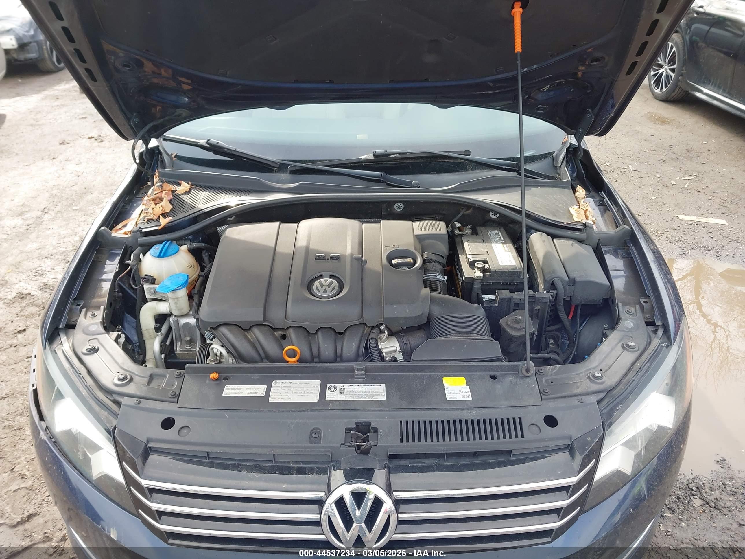 VOLKSWAGEN PASSAT image 10