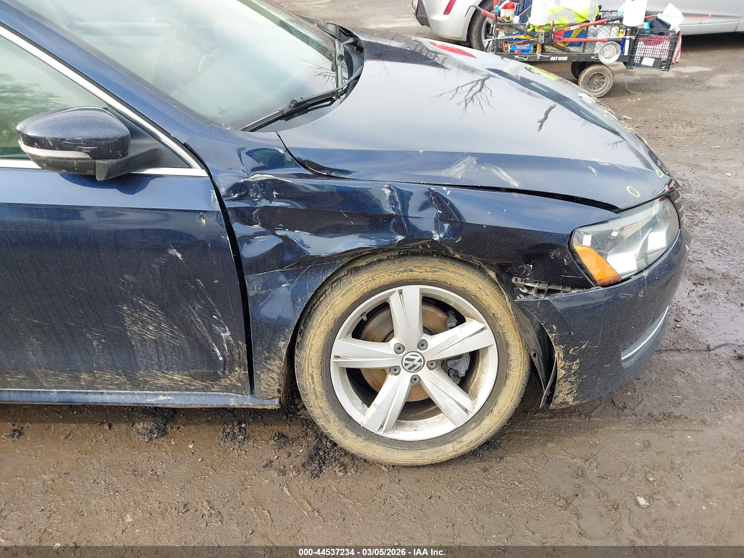 VOLKSWAGEN PASSAT image 6