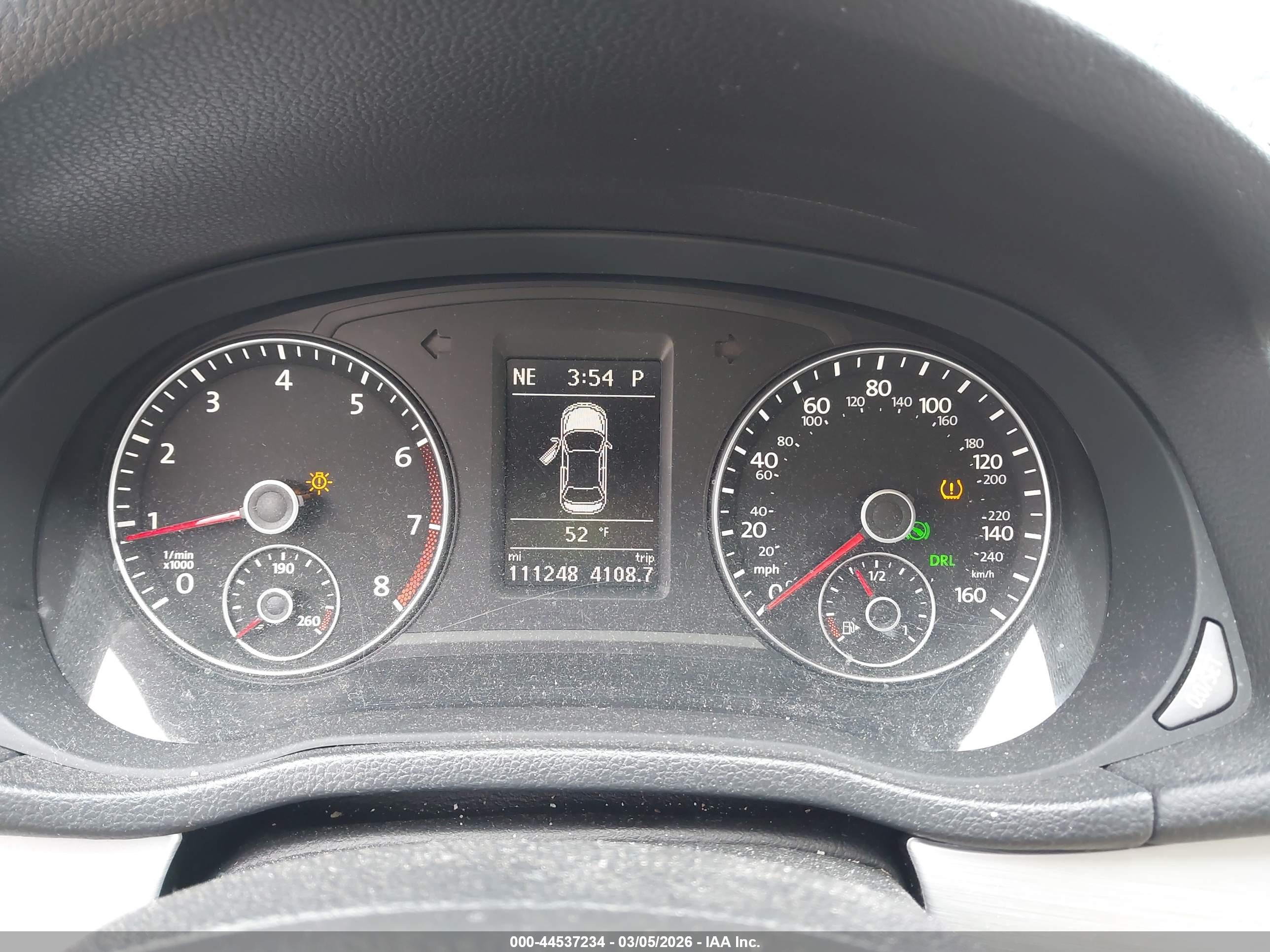 VOLKSWAGEN PASSAT image 7