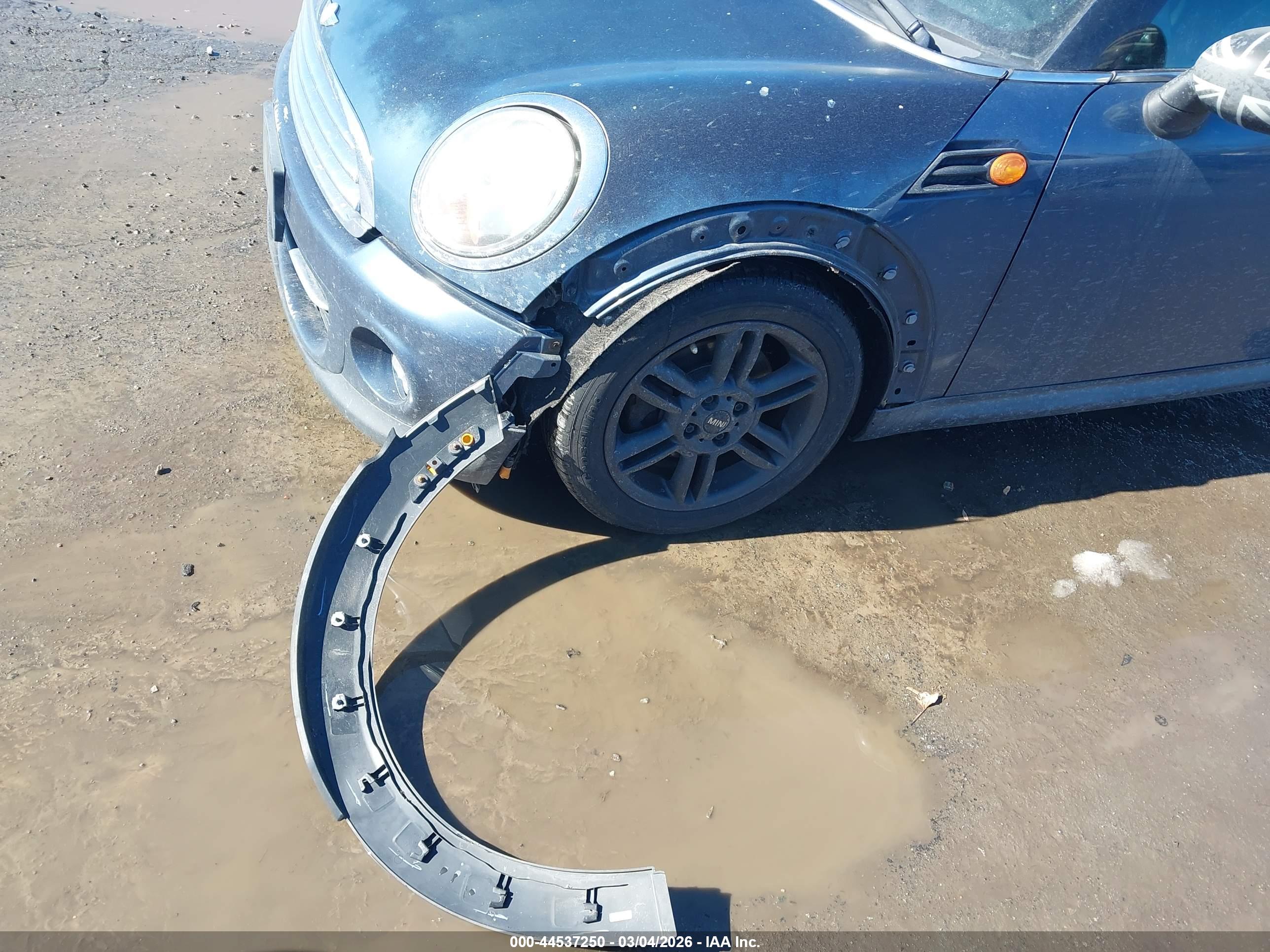 MINI COOPER image 6