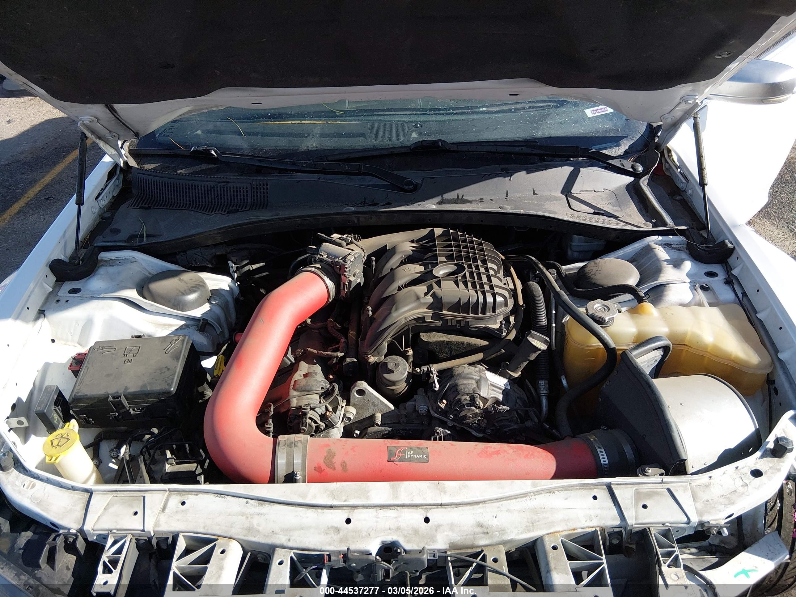 CHRYSLER 300C image 10