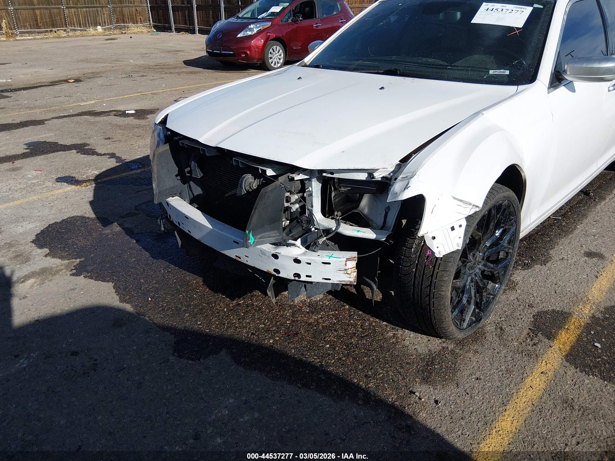 CHRYSLER 300C image 6