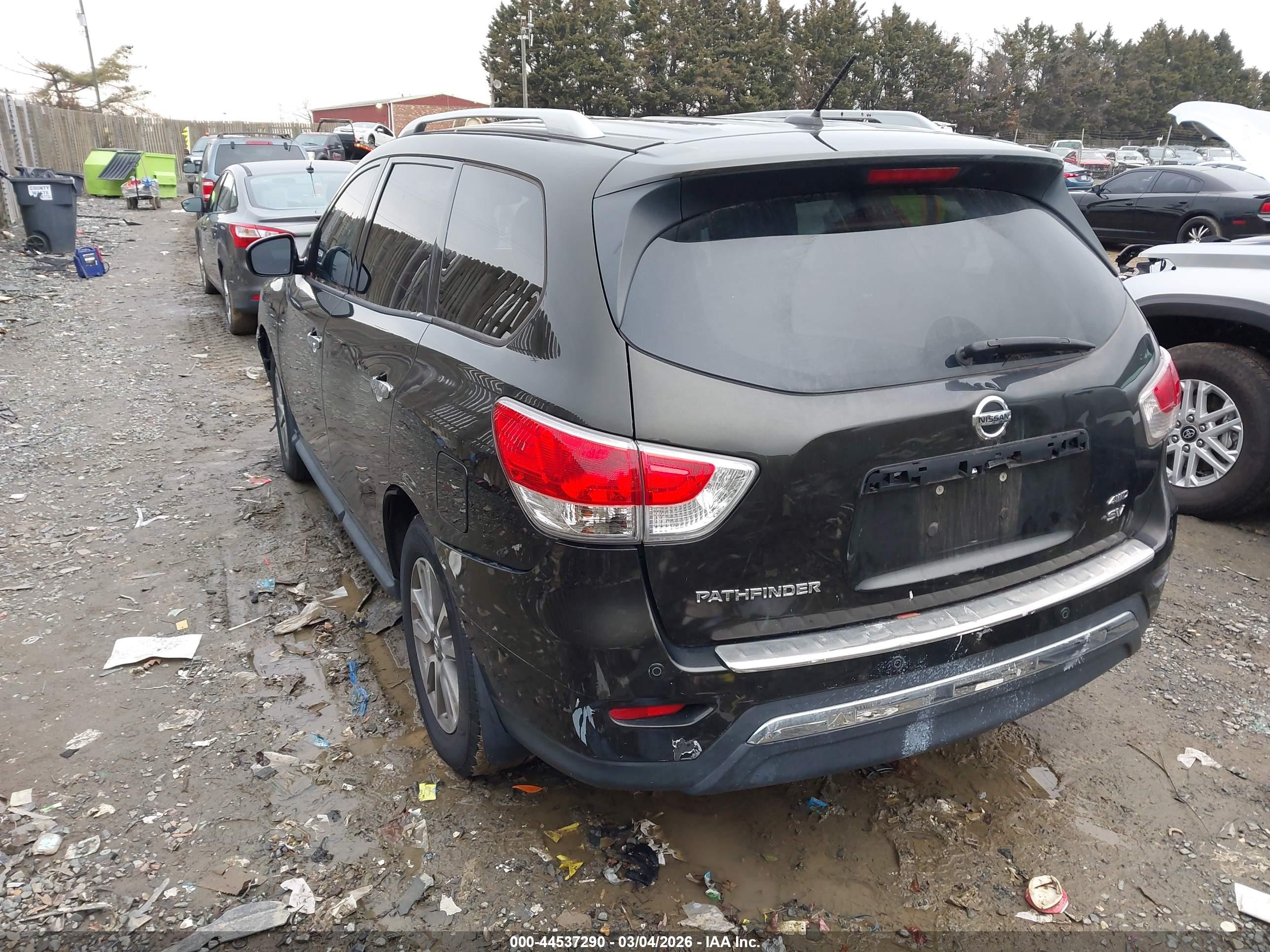 NISSAN PATHFINDER image 3