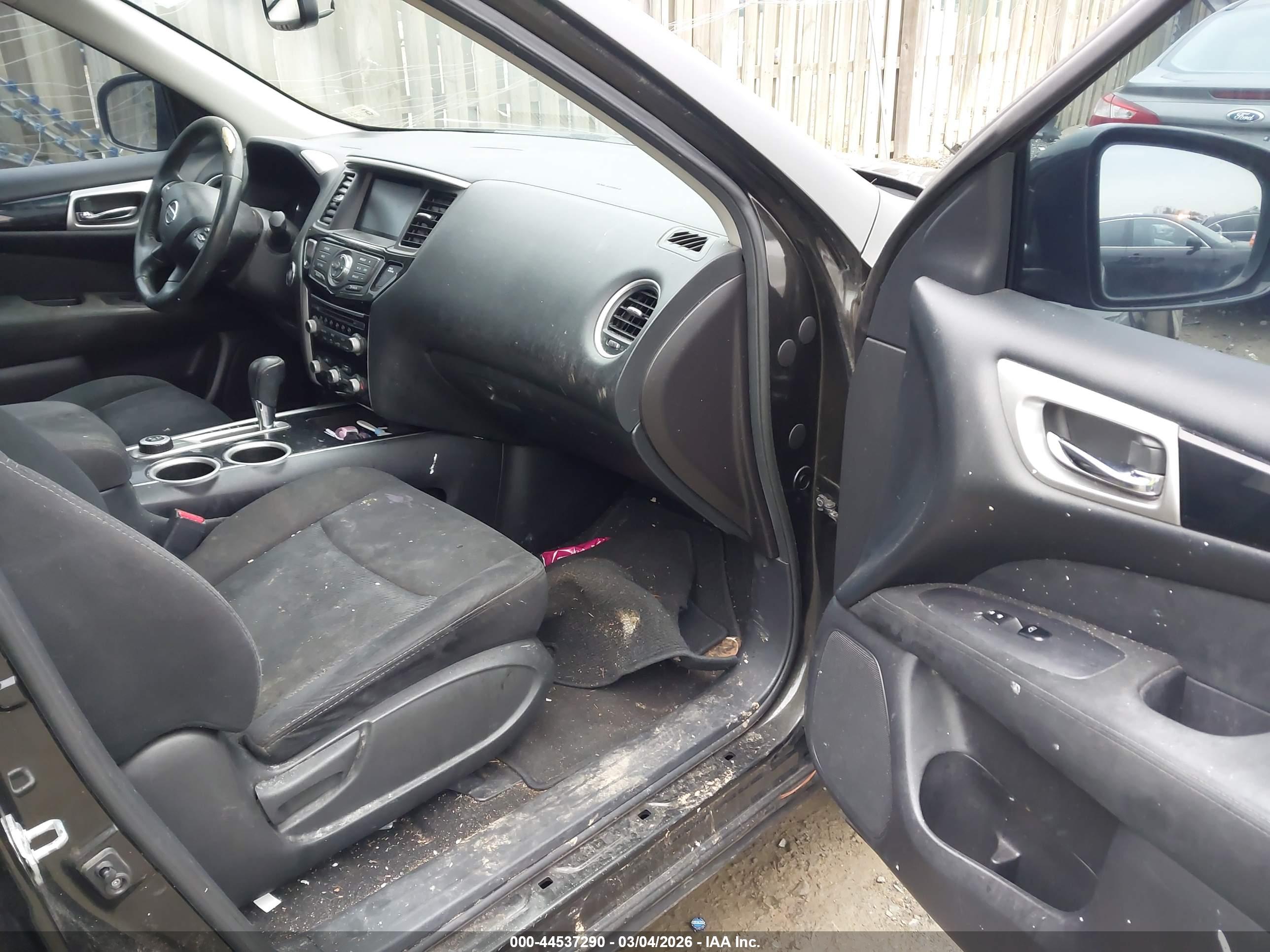 NISSAN PATHFINDER image 5
