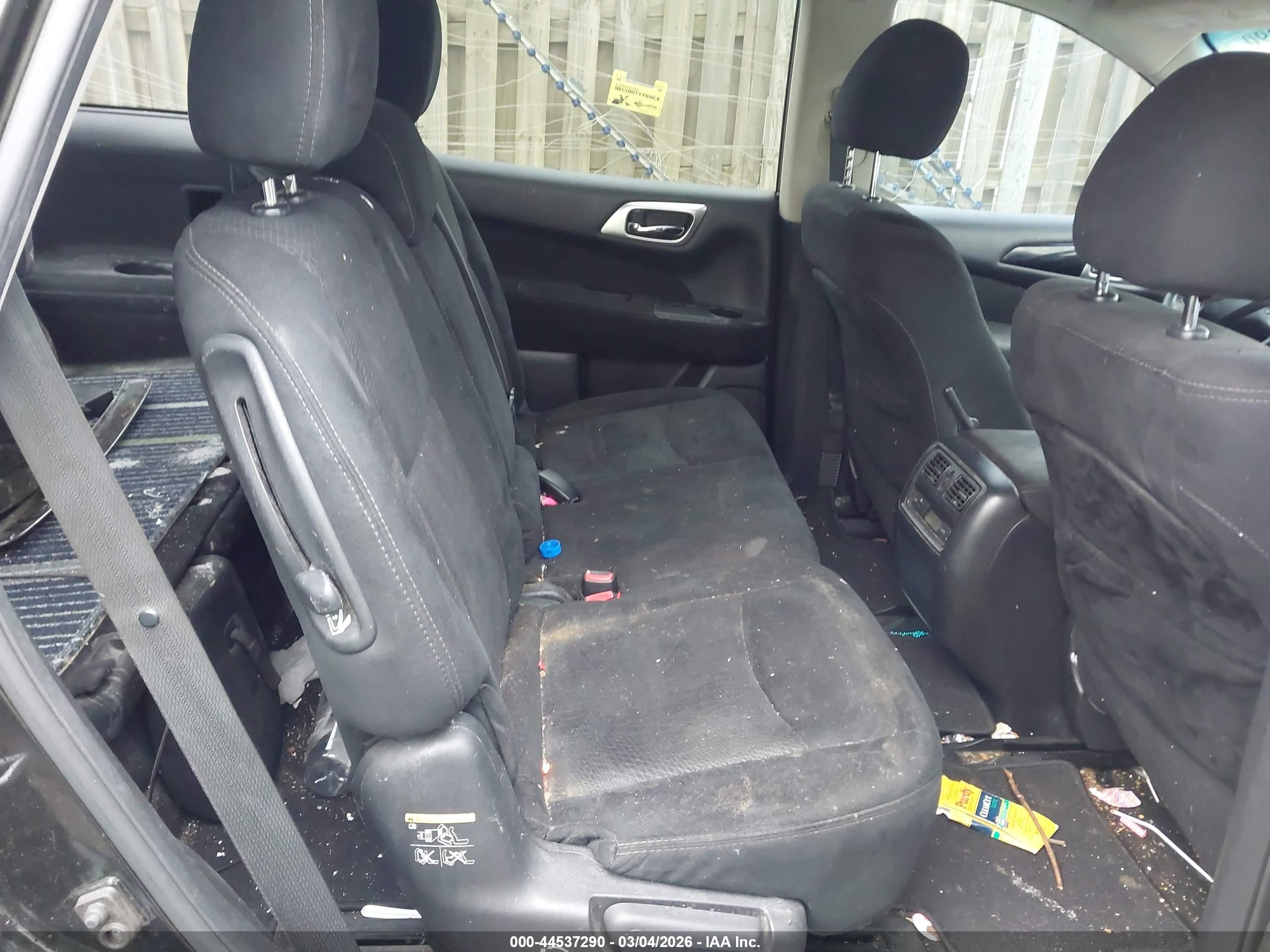 NISSAN PATHFINDER image 8