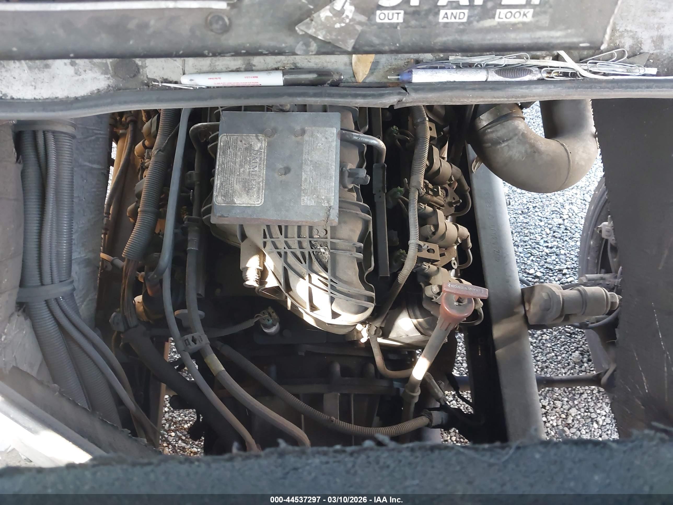 FREIGHTLINER CHASSIS image 10