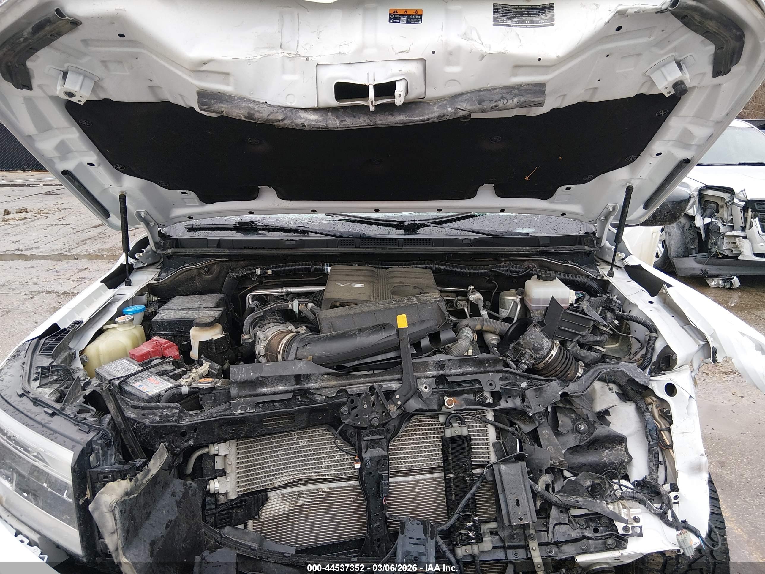 NISSAN FRONTIER image 10