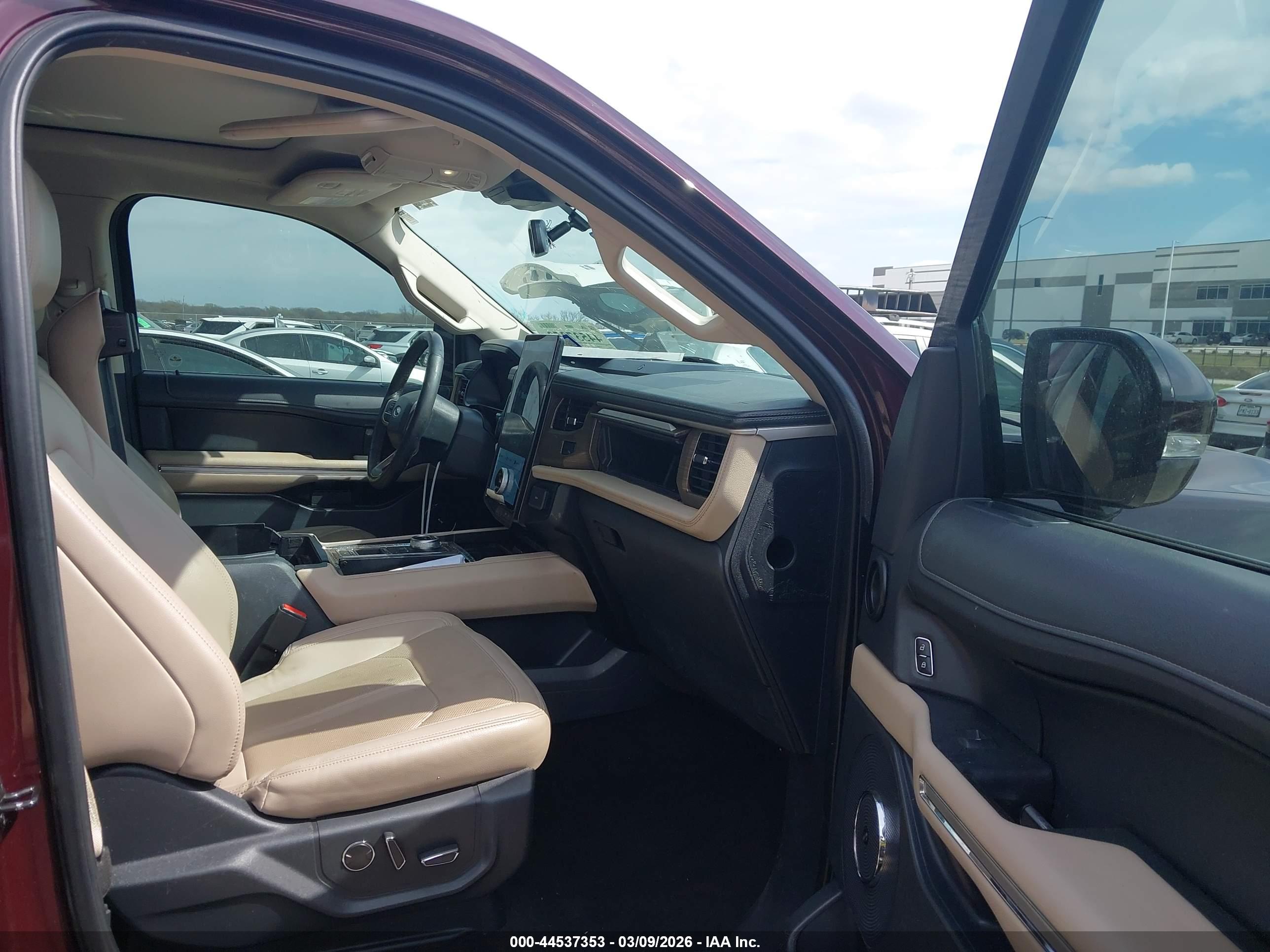 FORD EXPEDITION image 5