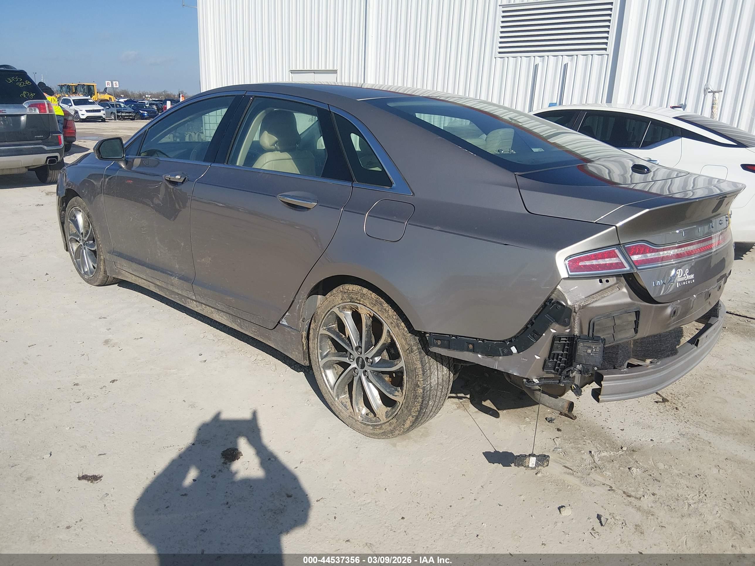 LINCOLN MKZ image 3