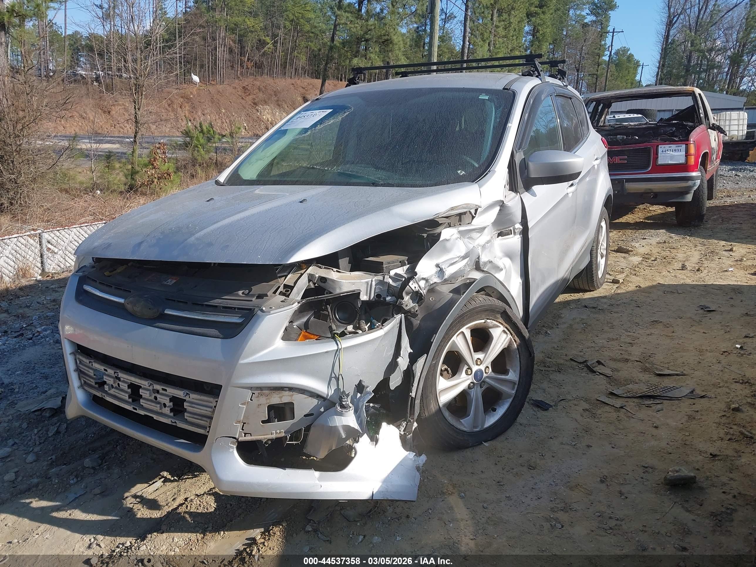 FORD ESCAPE image 2