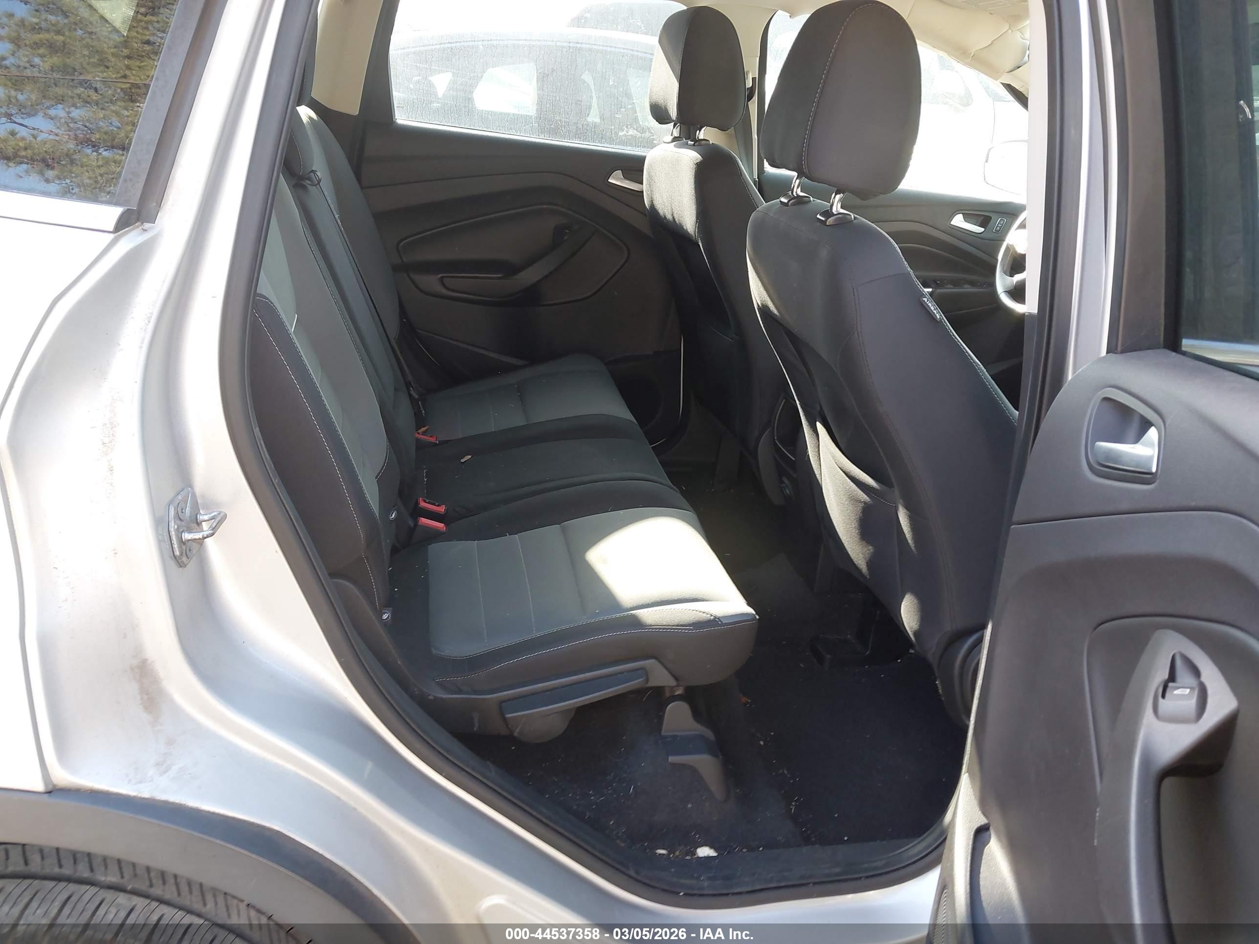 FORD ESCAPE image 8