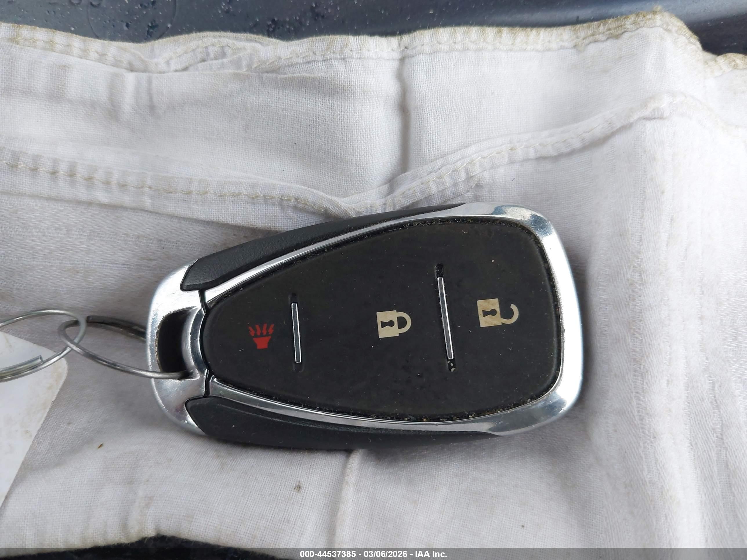 CHEVROLET EQUINOX image 11