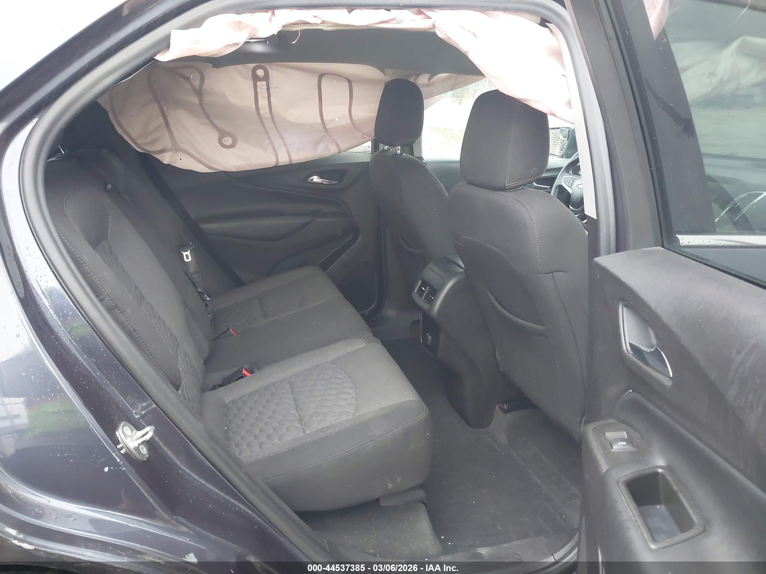 CHEVROLET EQUINOX image 8