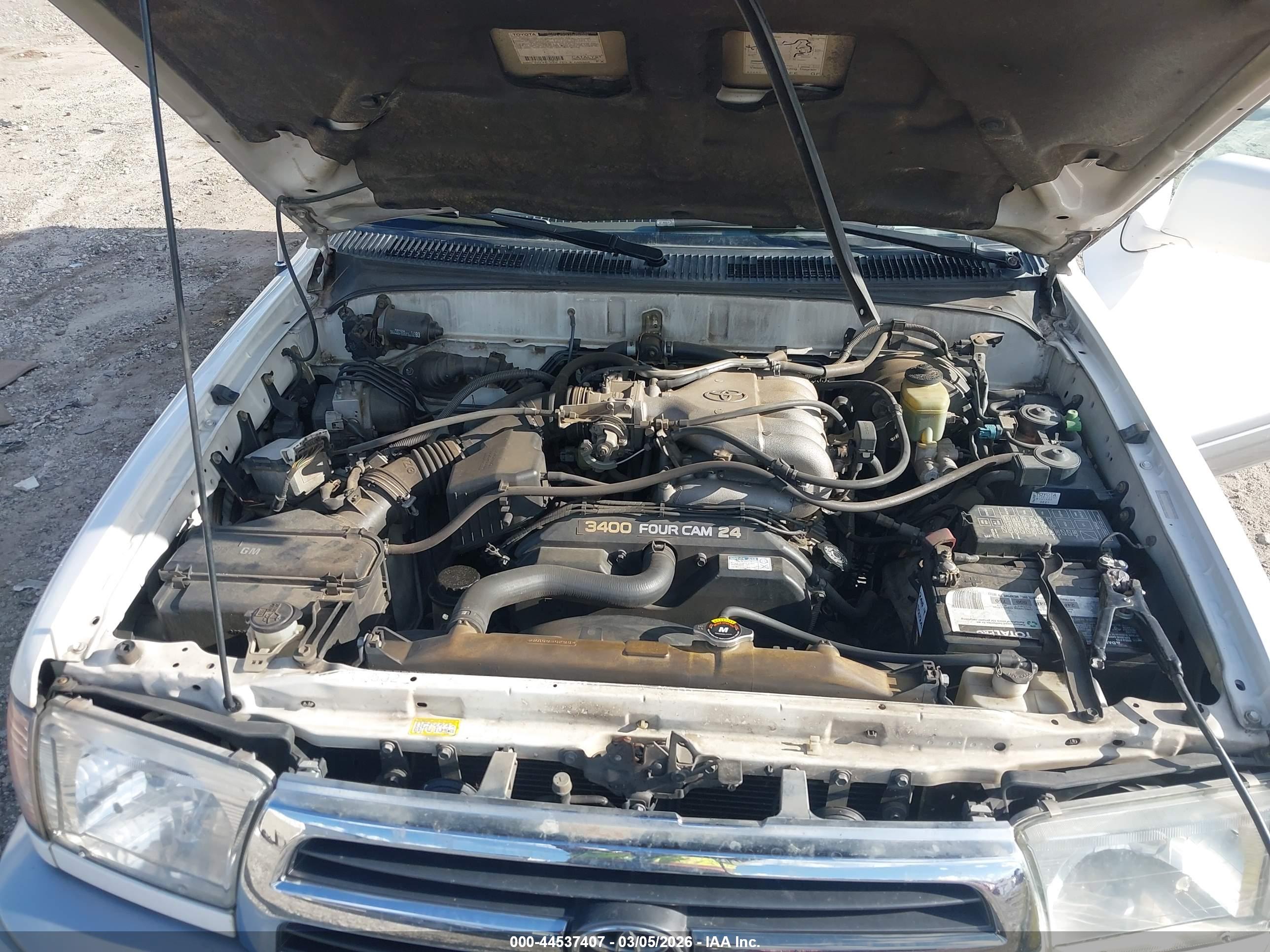TOYOTA 4RUNNER image 10