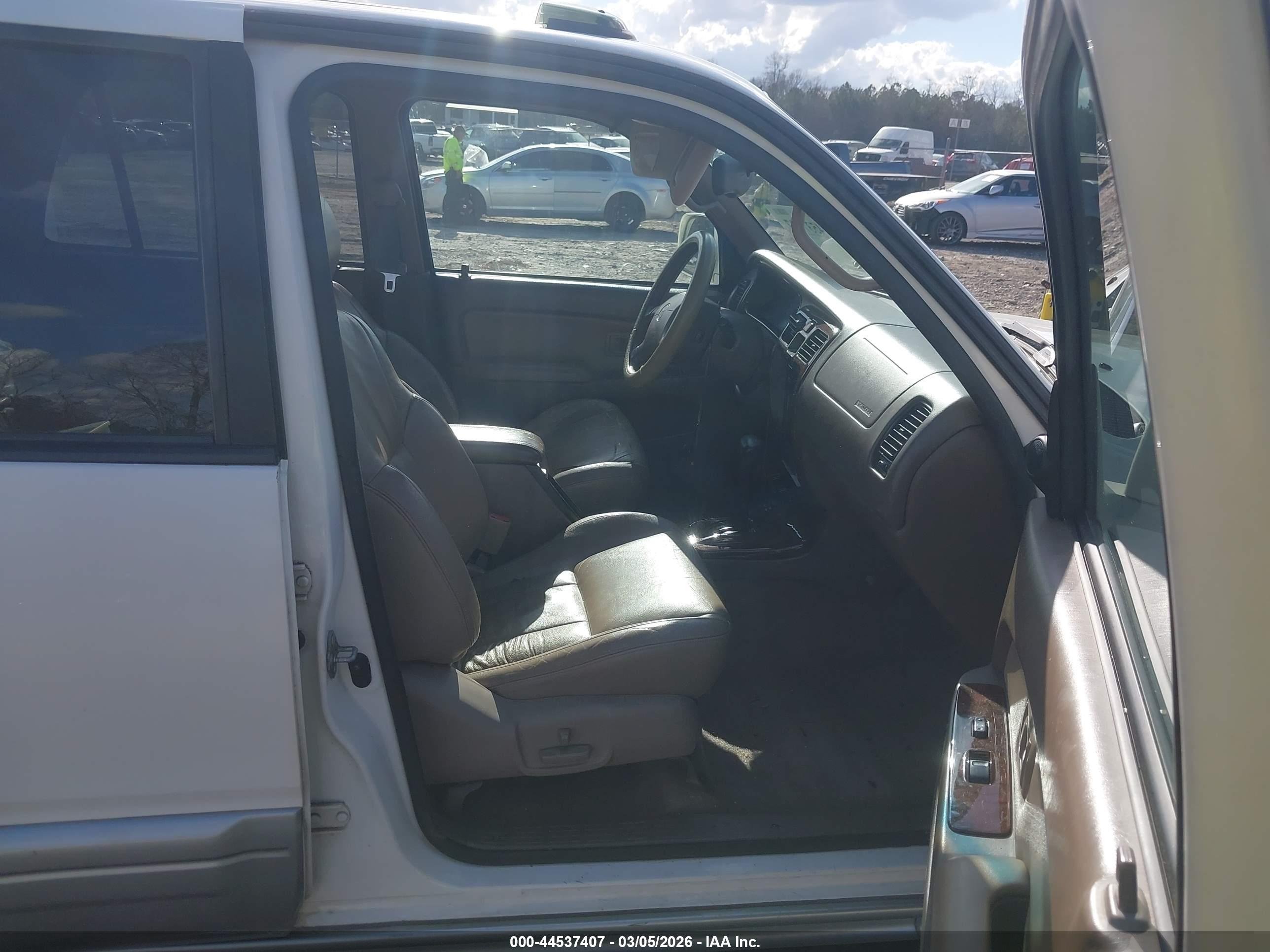 TOYOTA 4RUNNER image 5