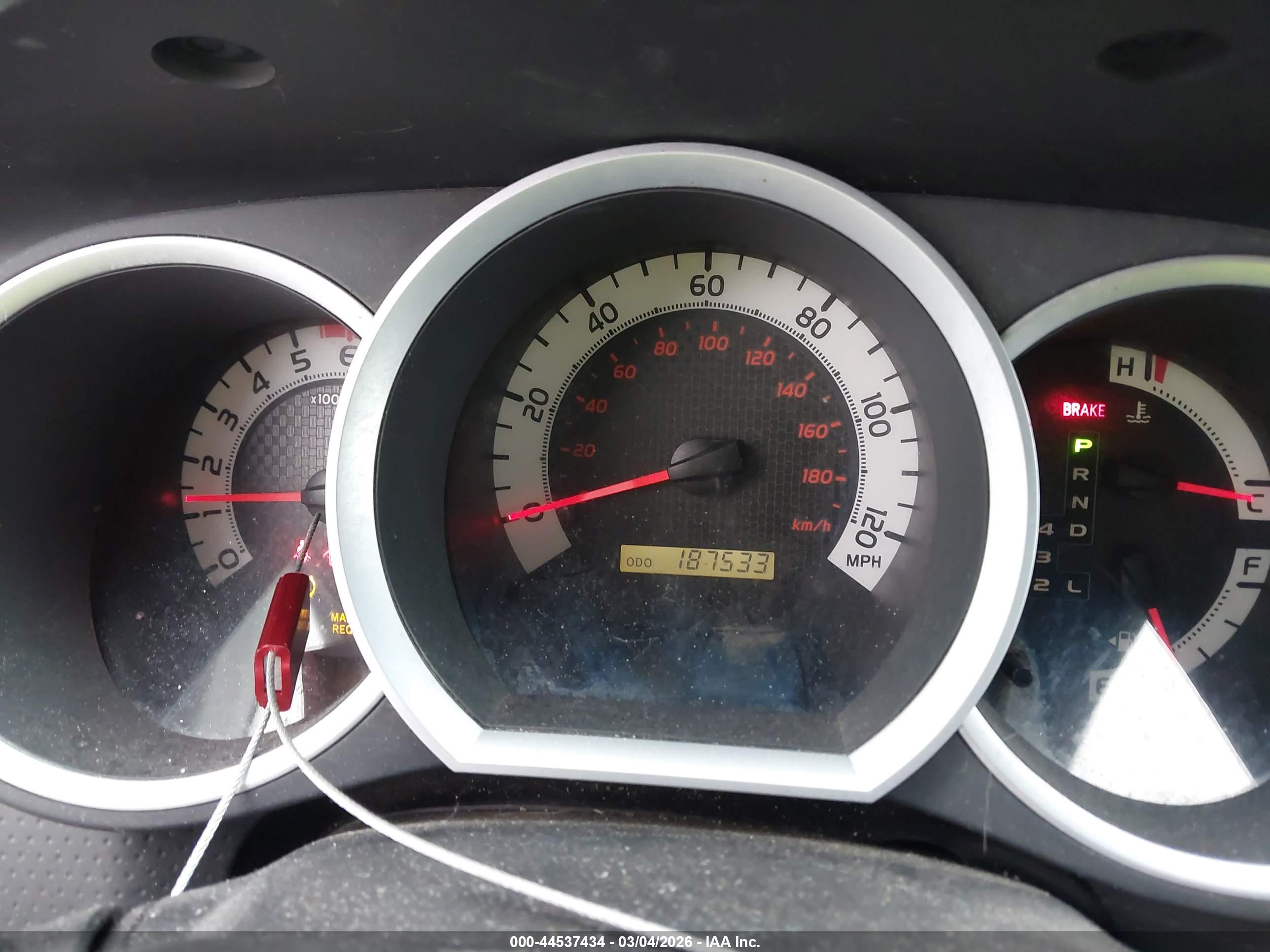 TOYOTA TACOMA image 7