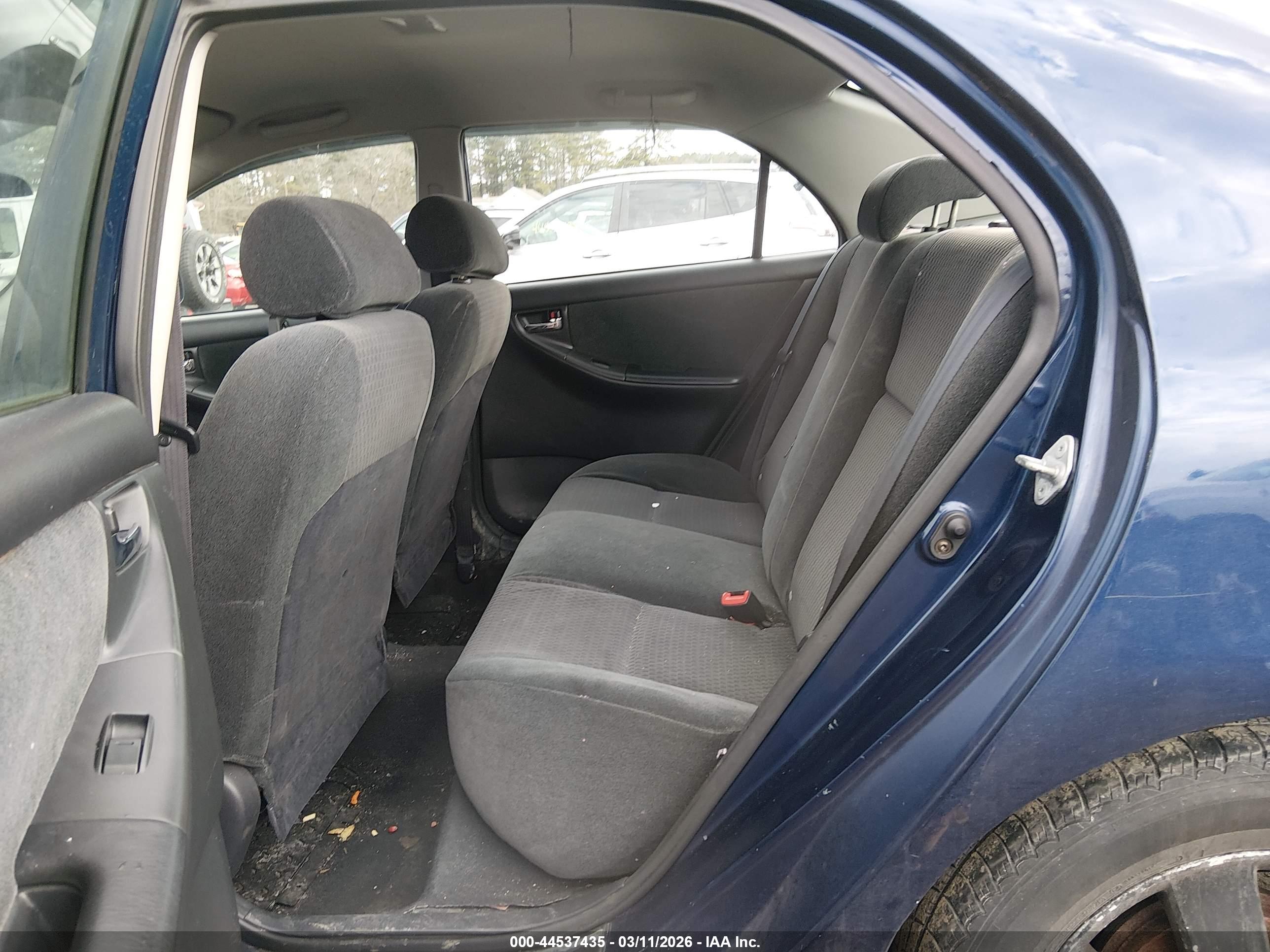 TOYOTA COROLLA image 8