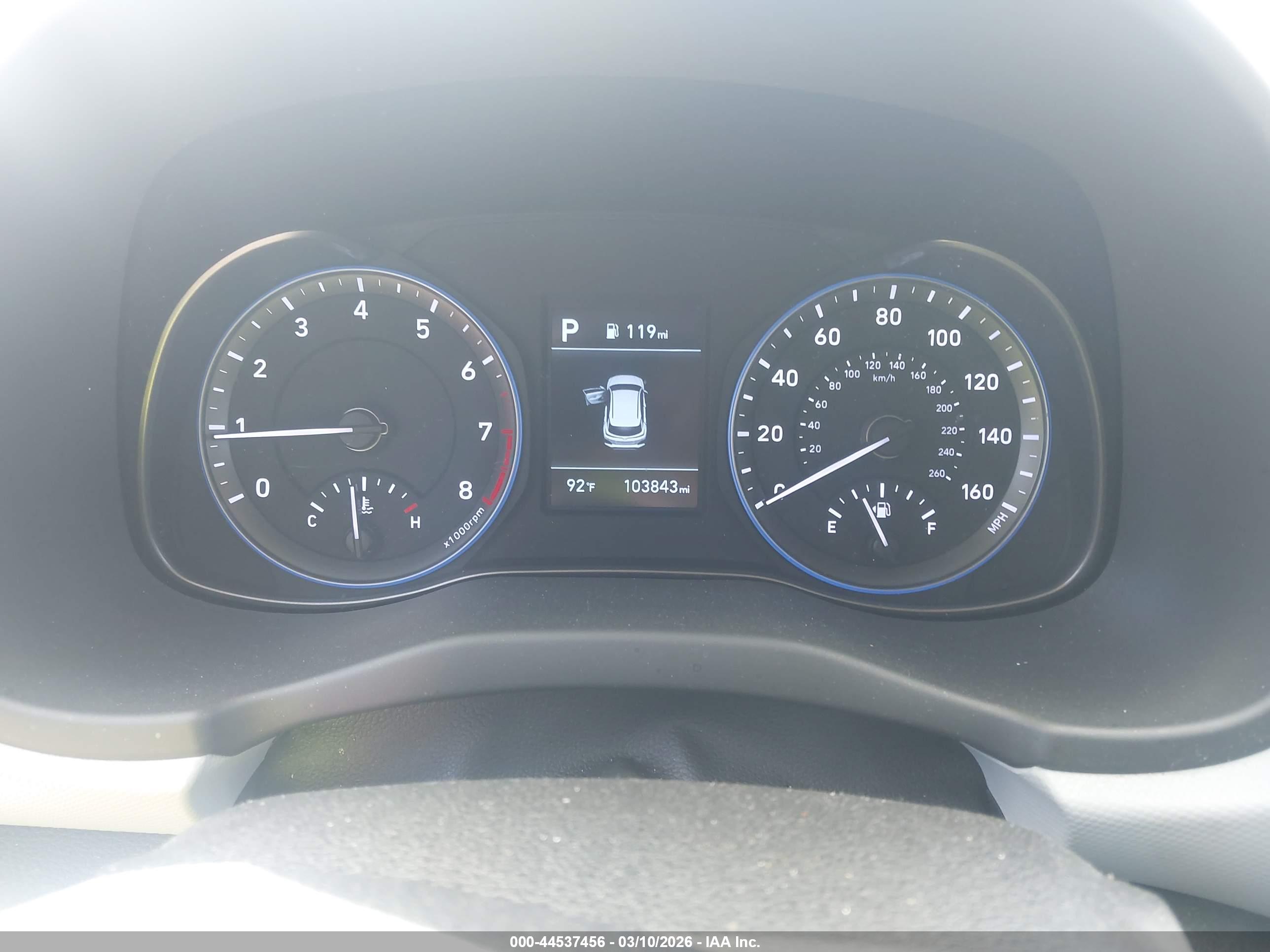 HYUNDAI KONA image 7