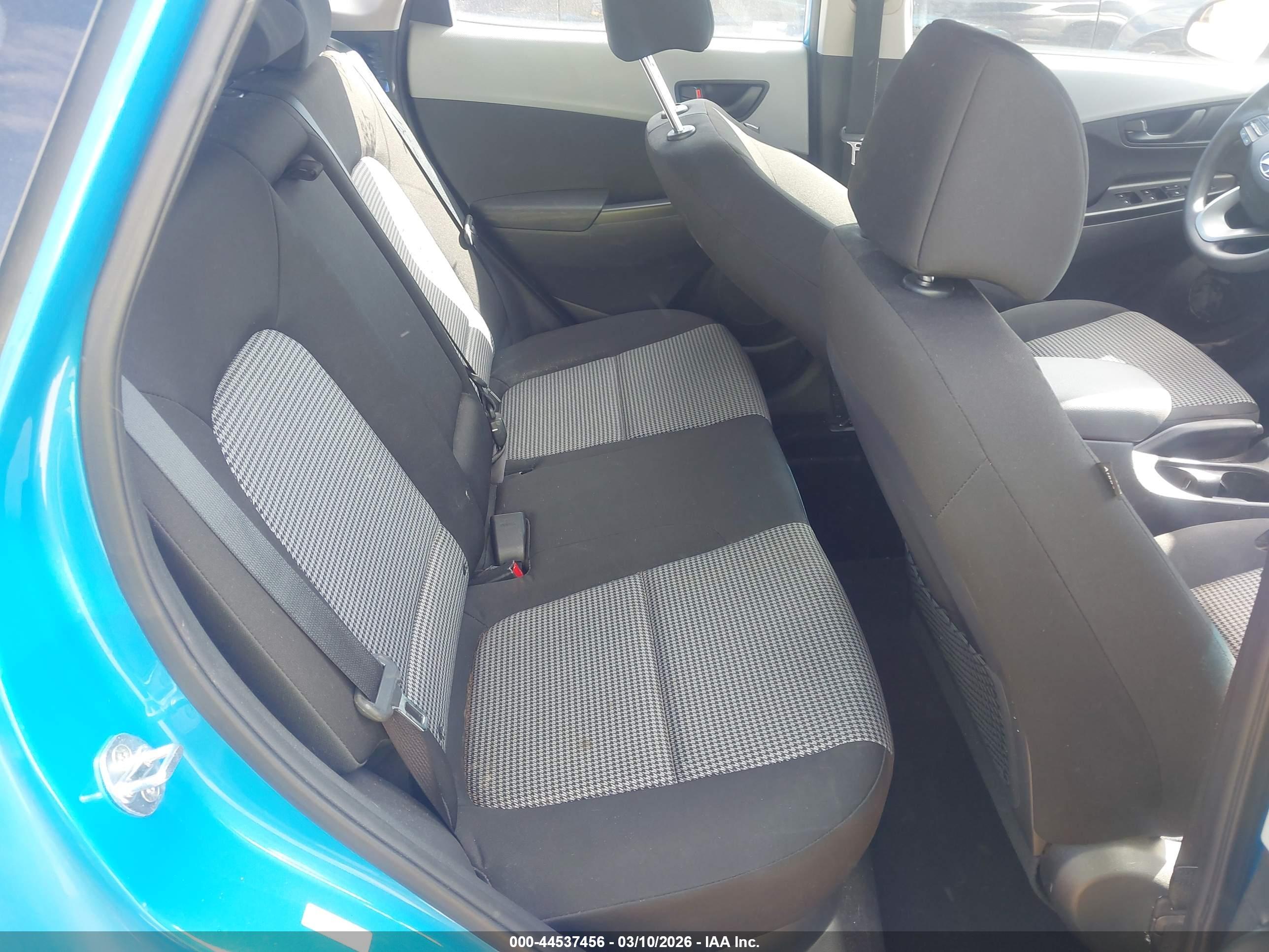 HYUNDAI KONA image 8