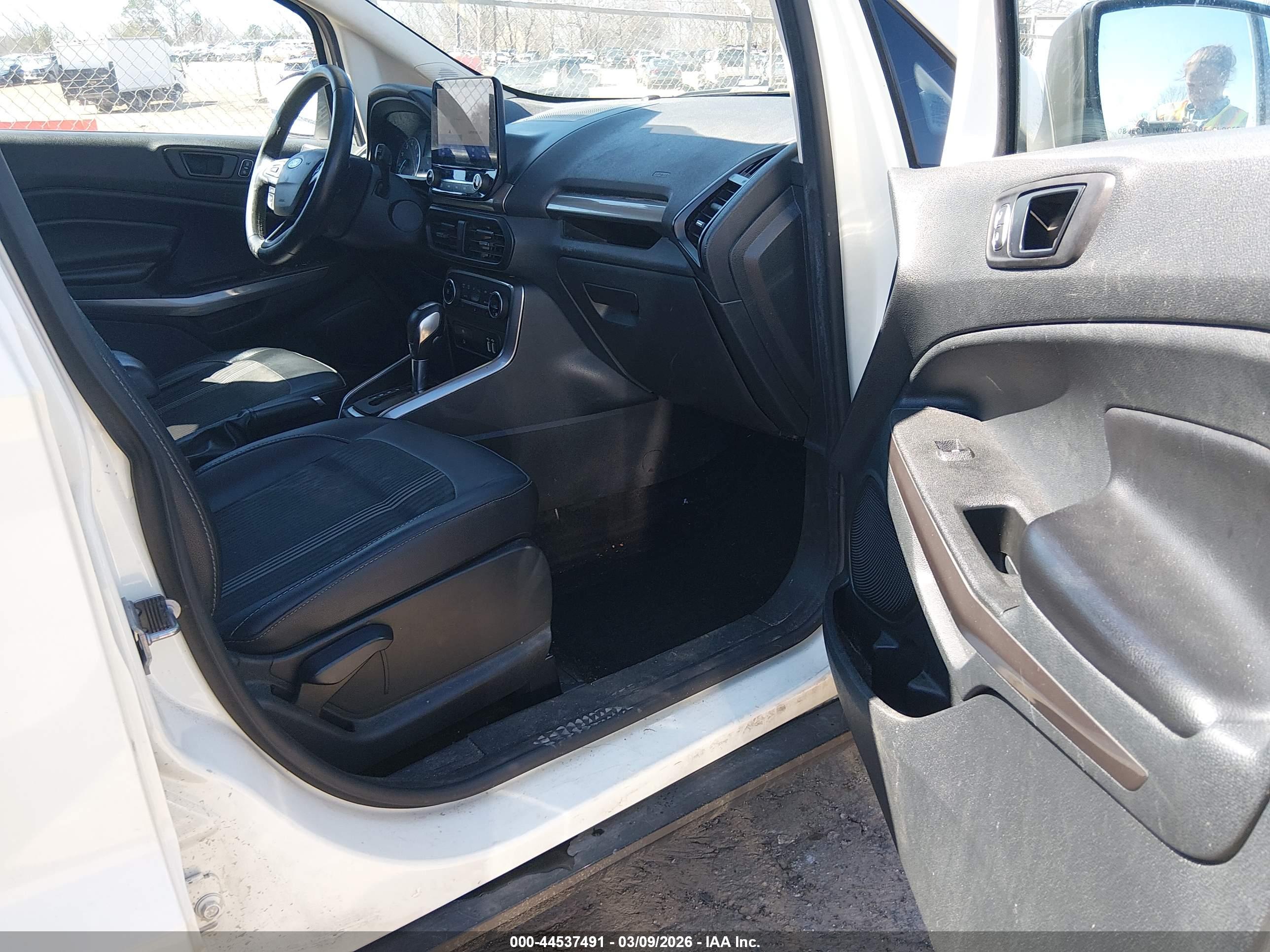 FORD ECOSPORT image 5