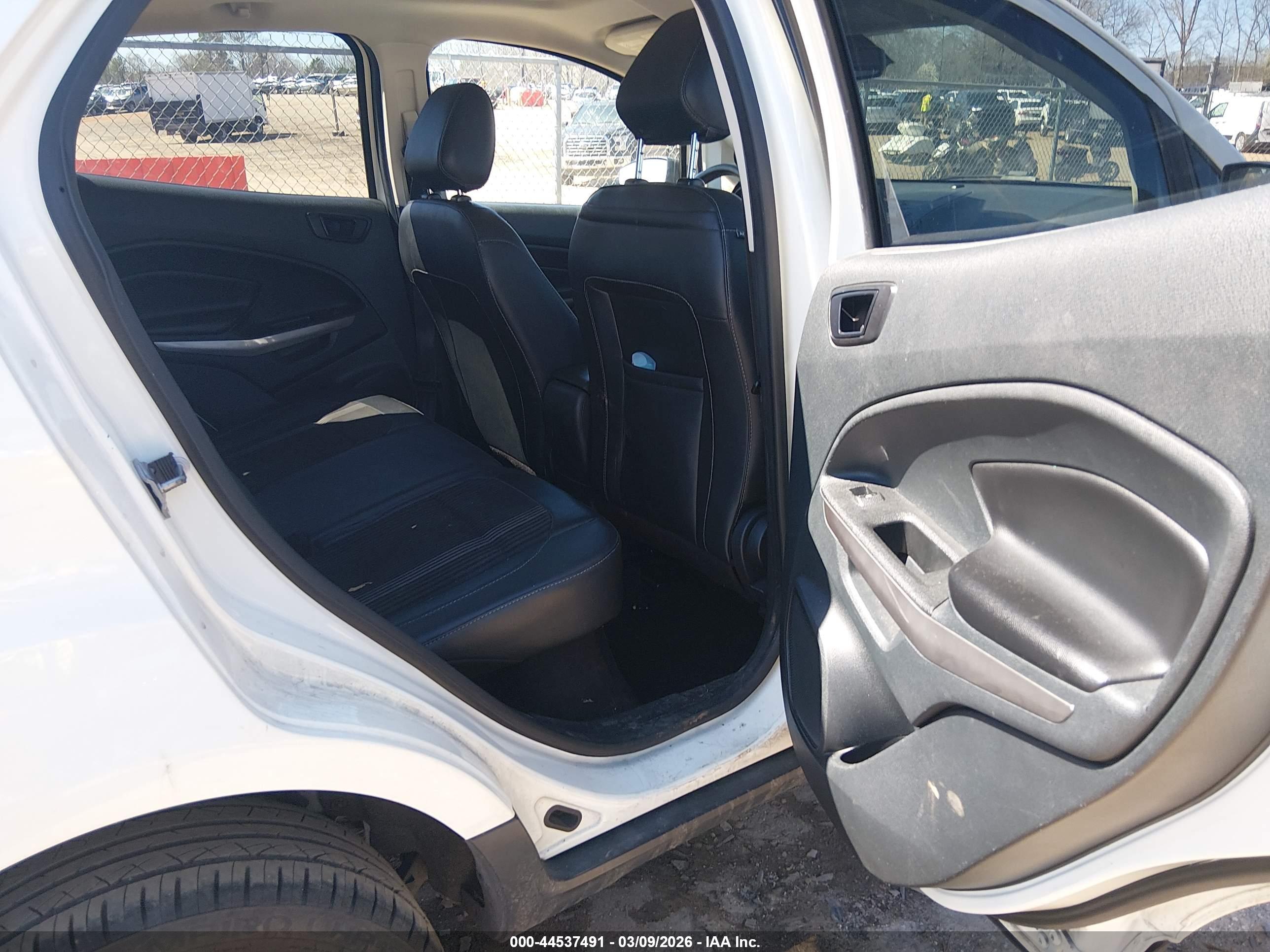 FORD ECOSPORT image 8