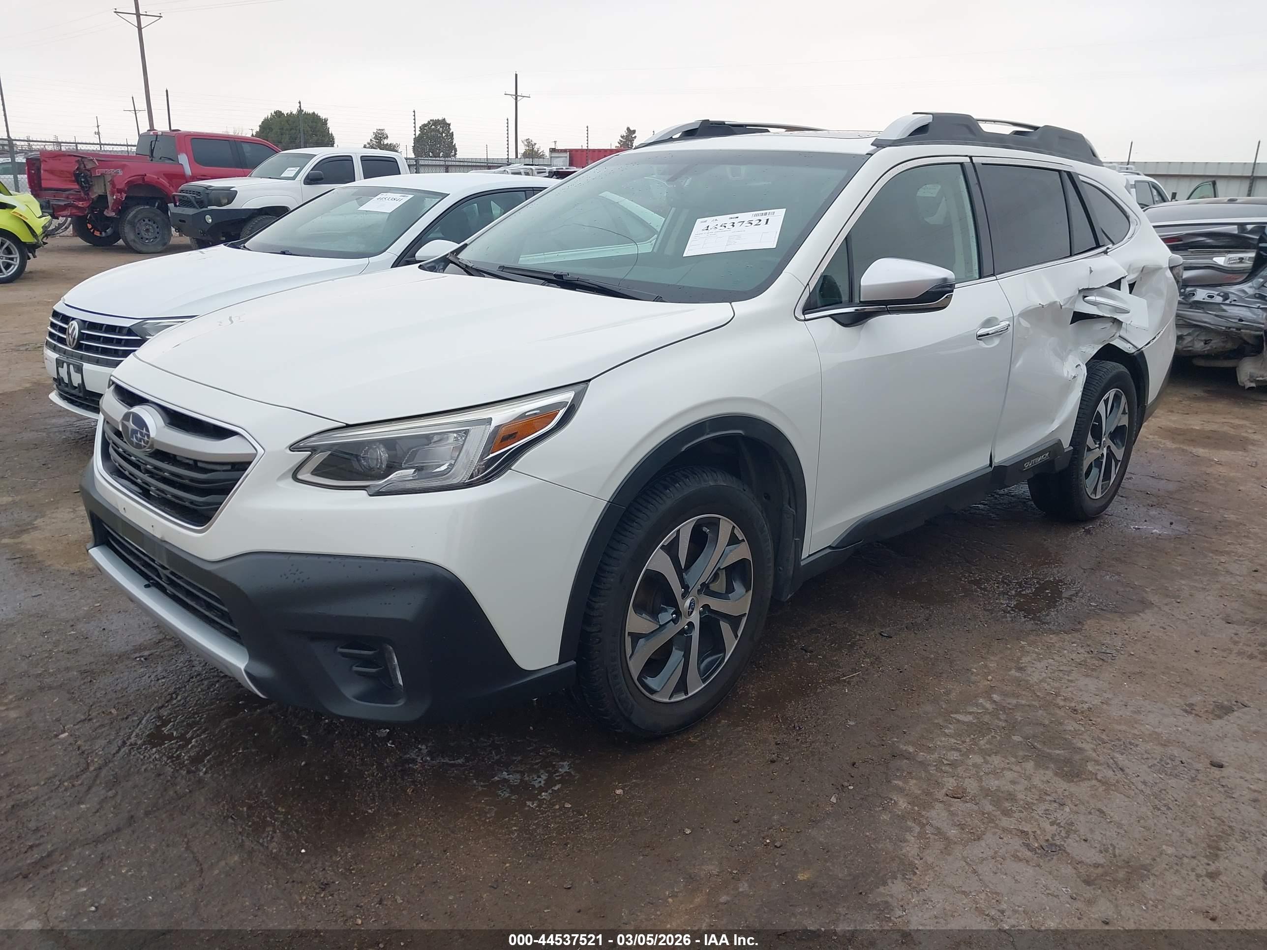 SUBARU OUTBACK image 2