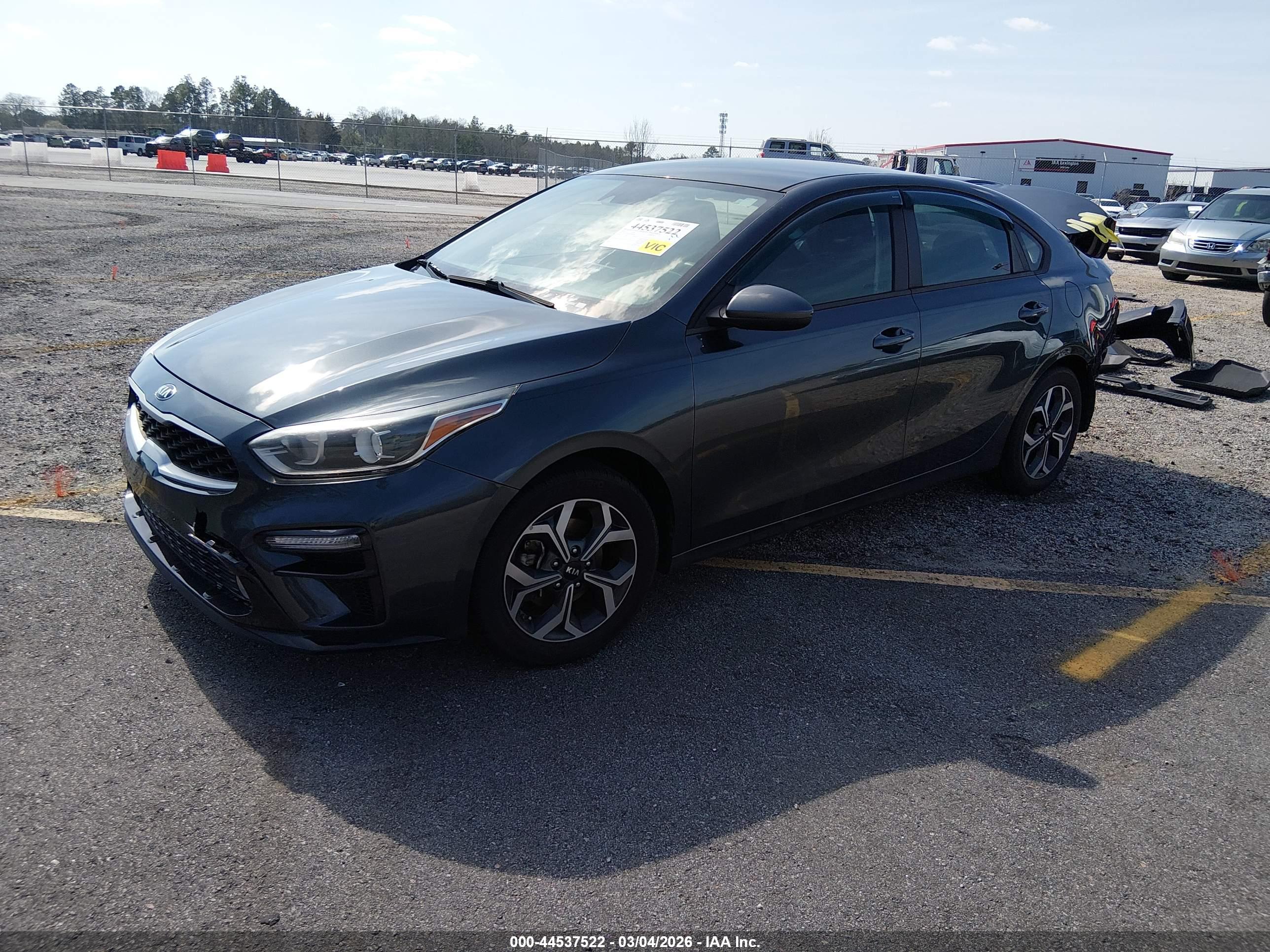 KIA FORTE image 2