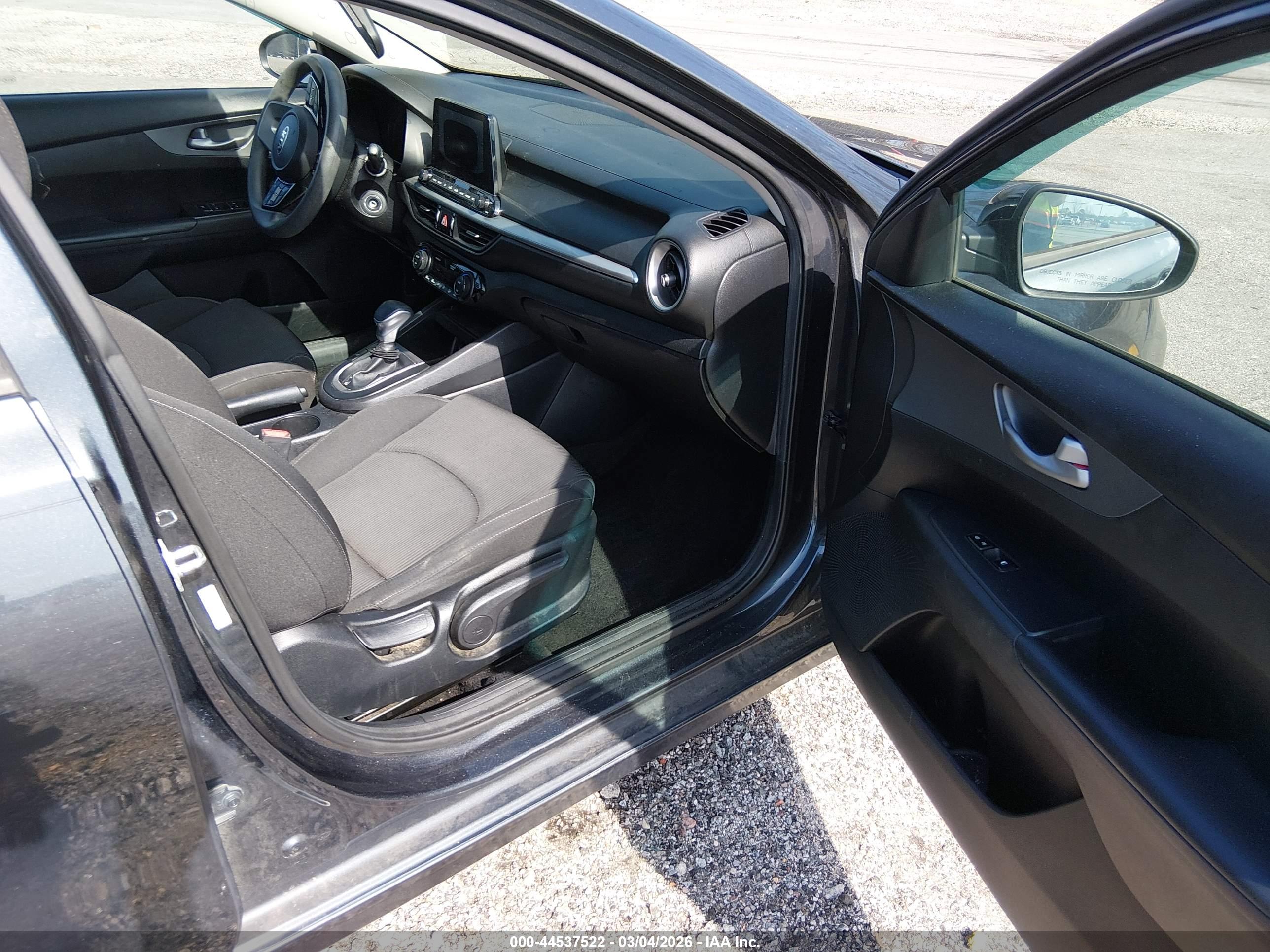 KIA FORTE image 5