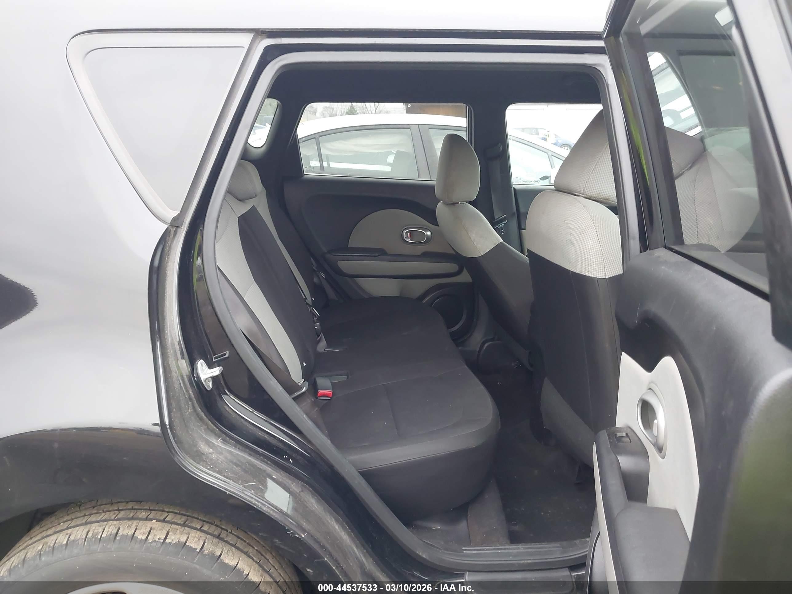 KIA SOUL image 8
