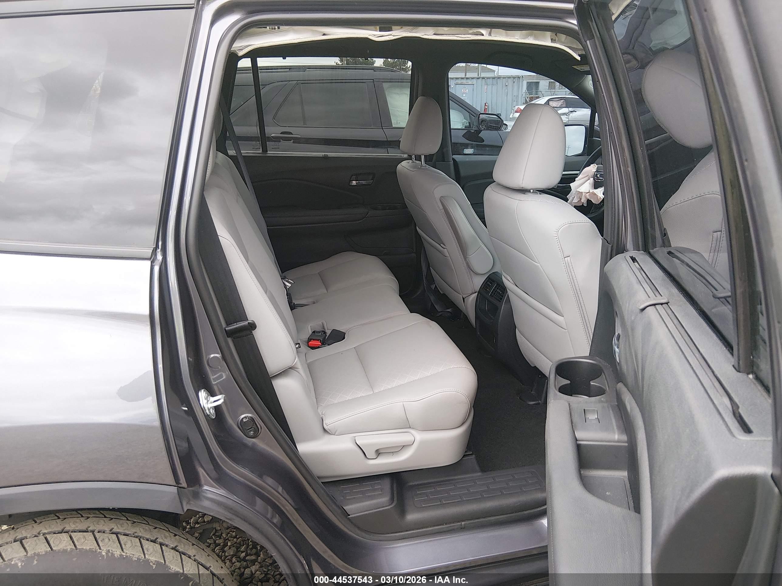 HONDA PASSPORT image 8