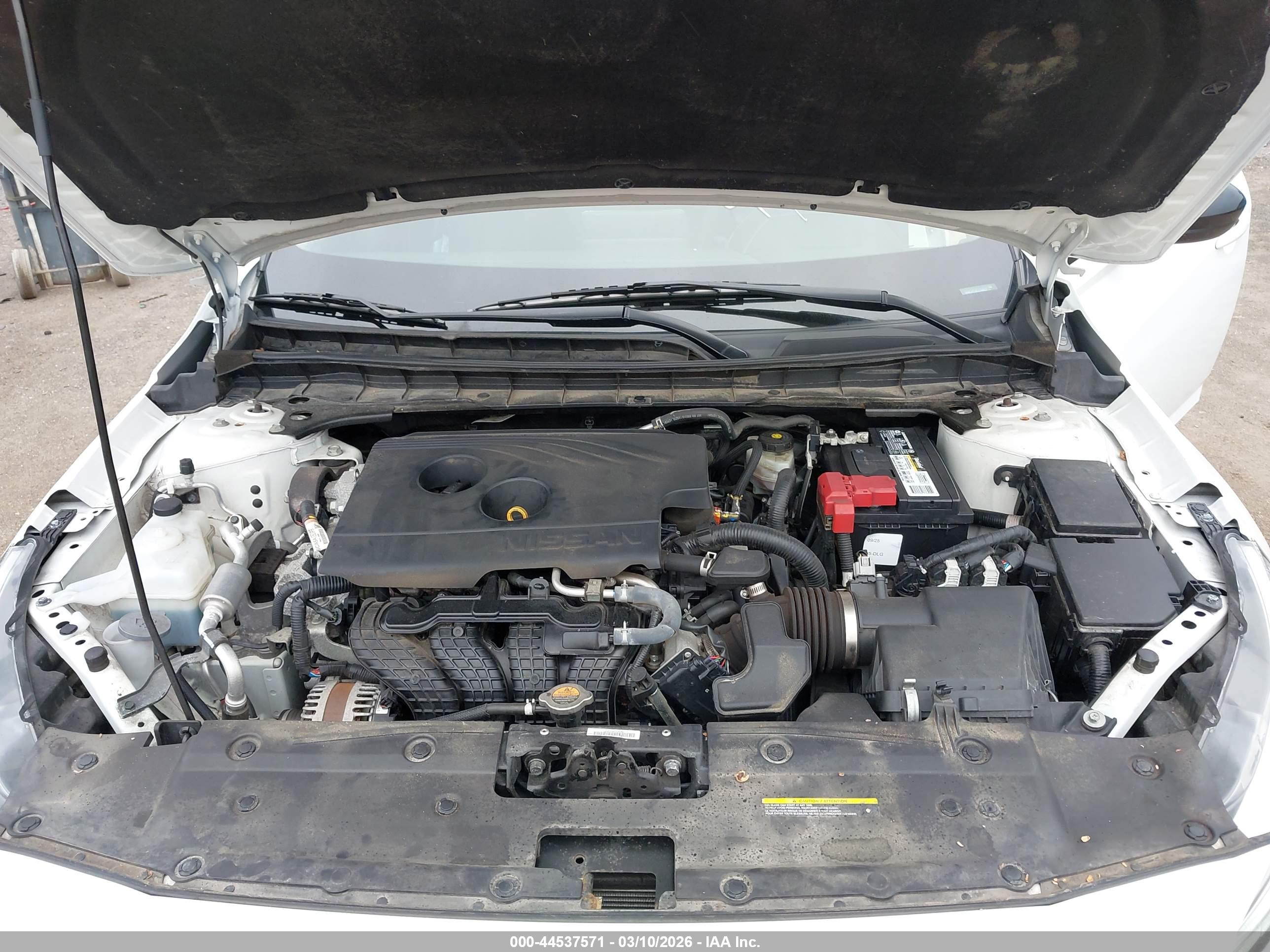 NISSAN ALTIMA image 10